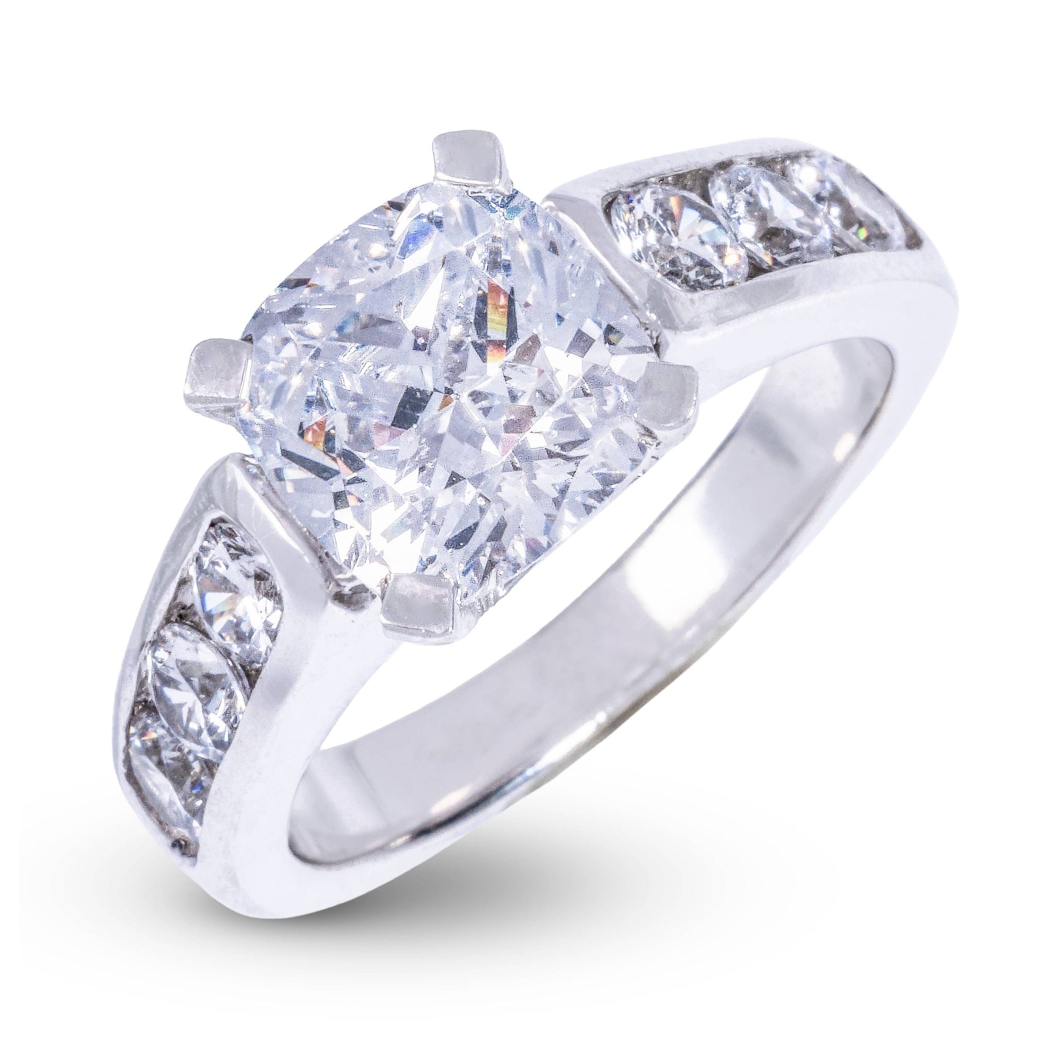 GLD Women Square Cushion Stone Thick Lab Diamond Engagement Ring in Platinum