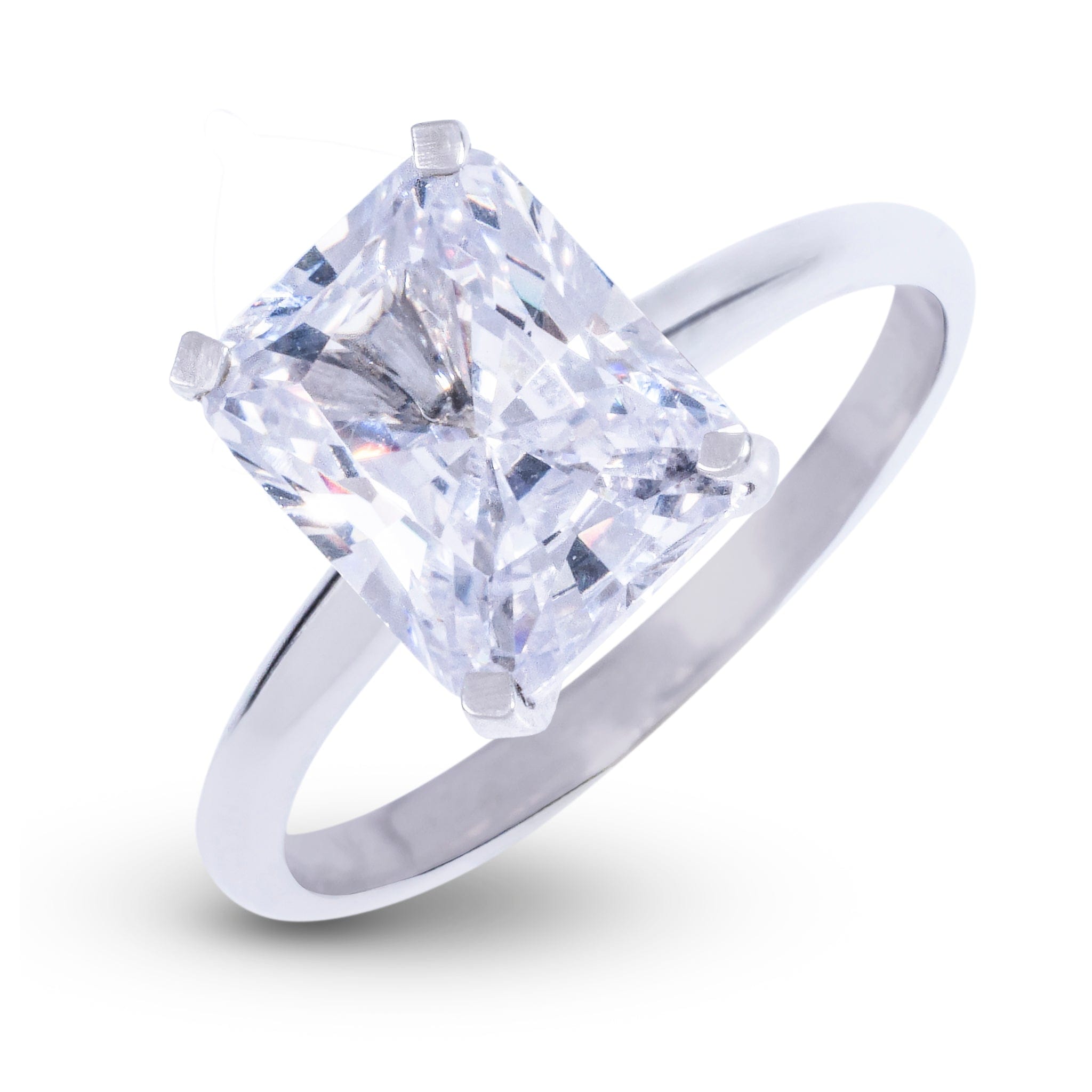 GLD Women Radiant Single Stone Lab Diamond Engagement Ring in Platinum