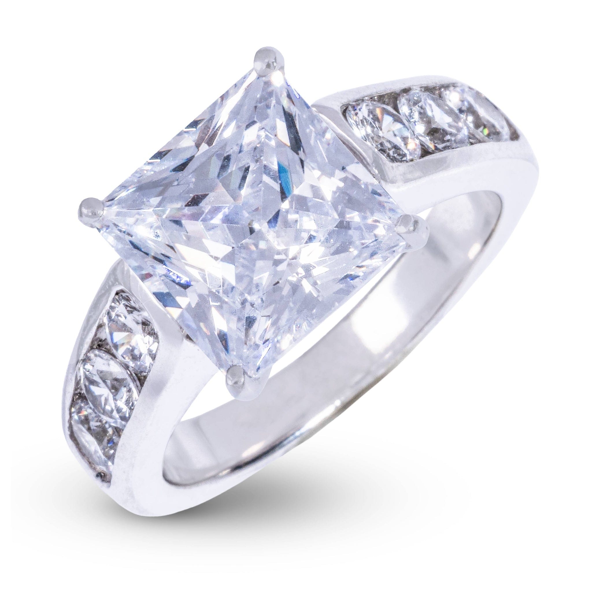GLD Women Princess Stone Thick Lab Diamond Engagement Ring in Platinum