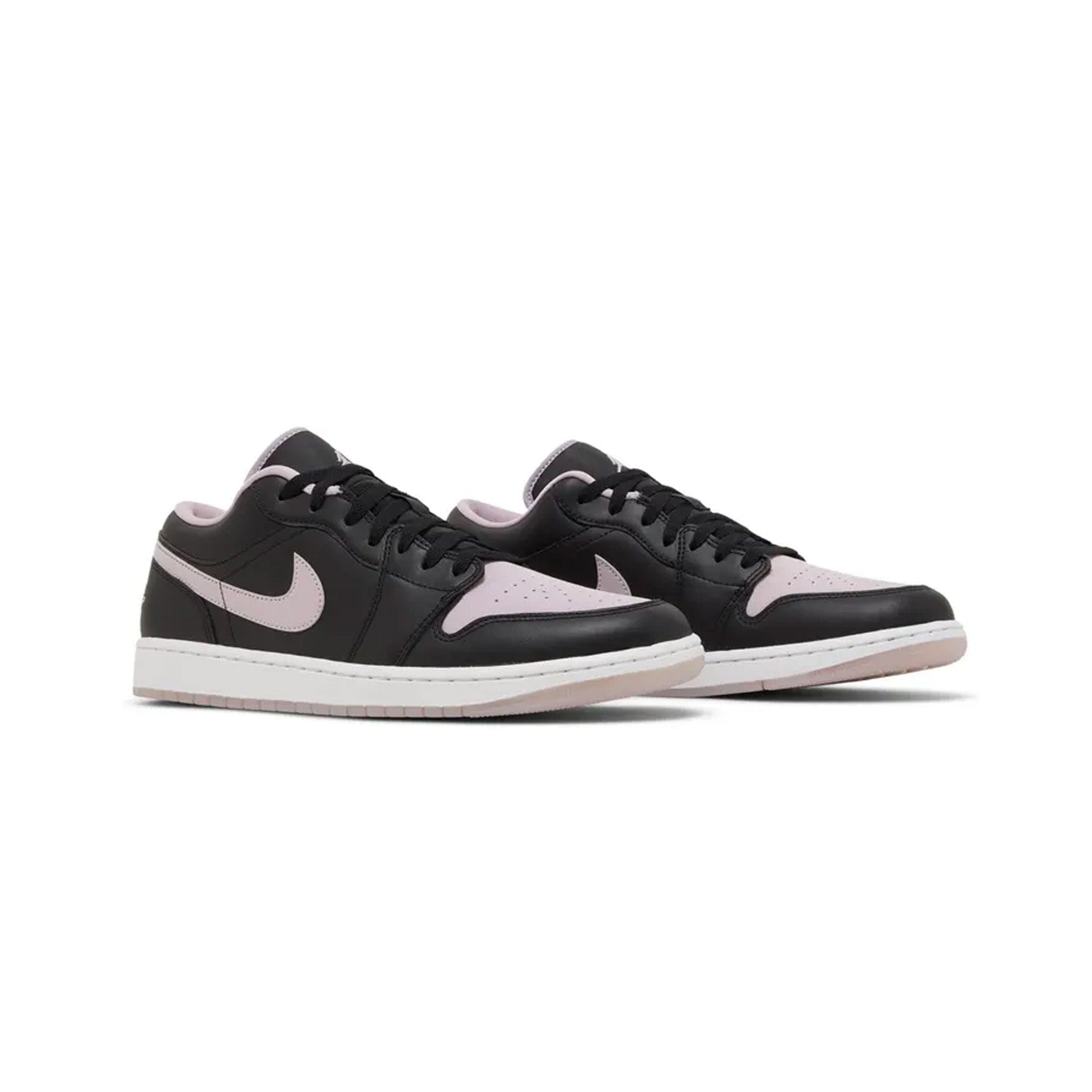Air Jordan 1 Low SE 'Black Iced Lilac' (2023)