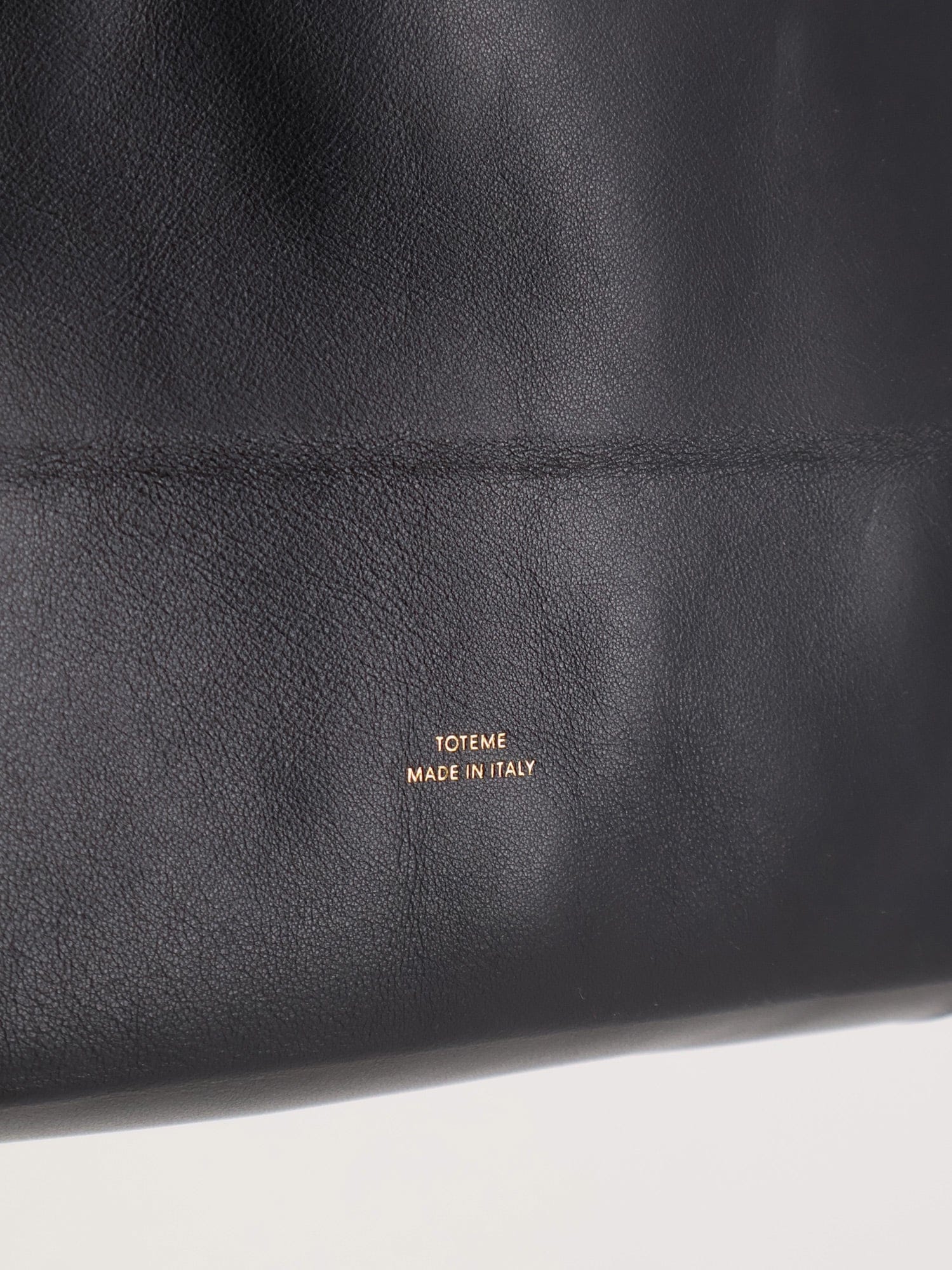 TOTEME Roam leather shoulder bag