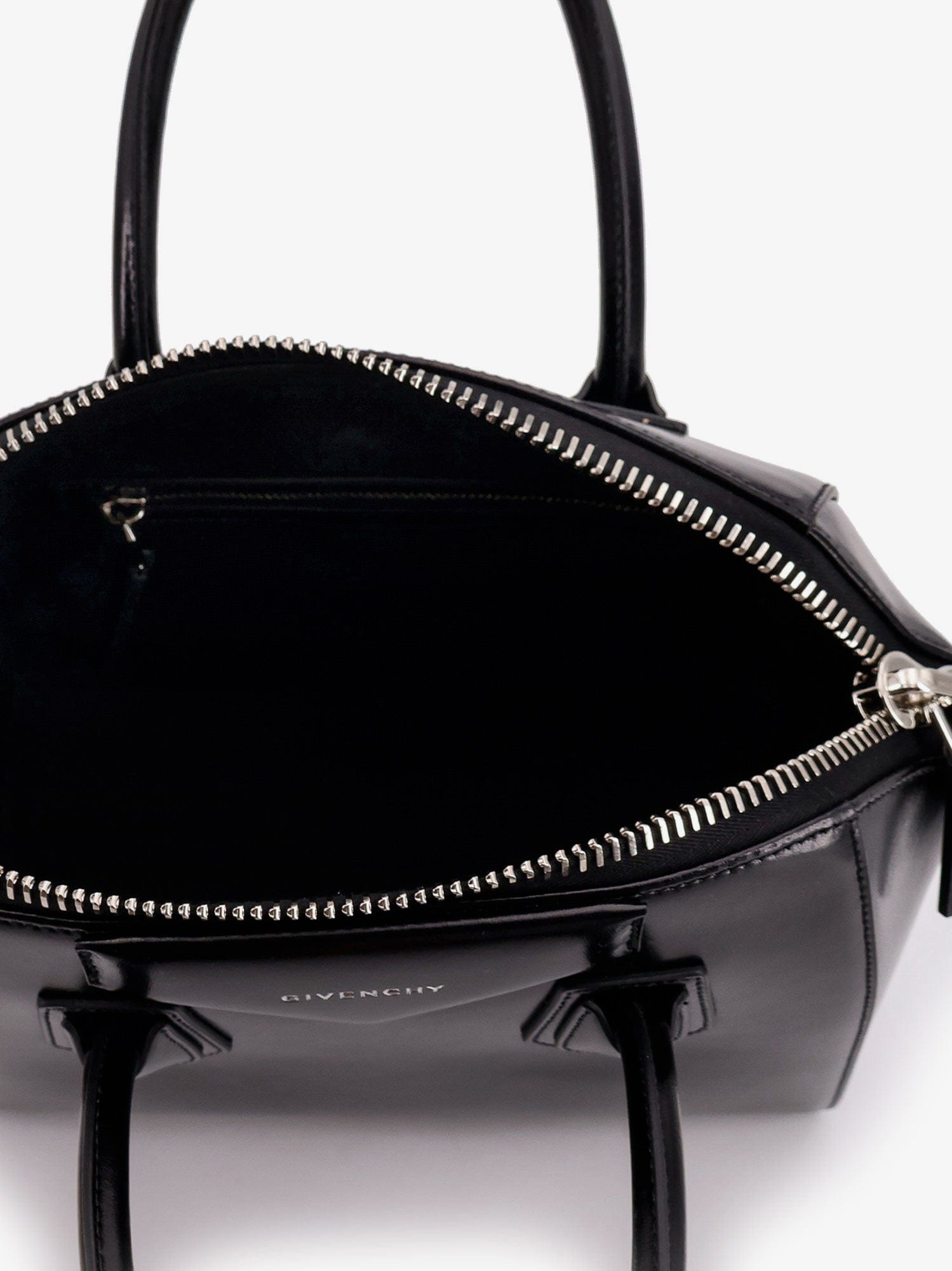 Givenchy Antigona leather shoulder bag