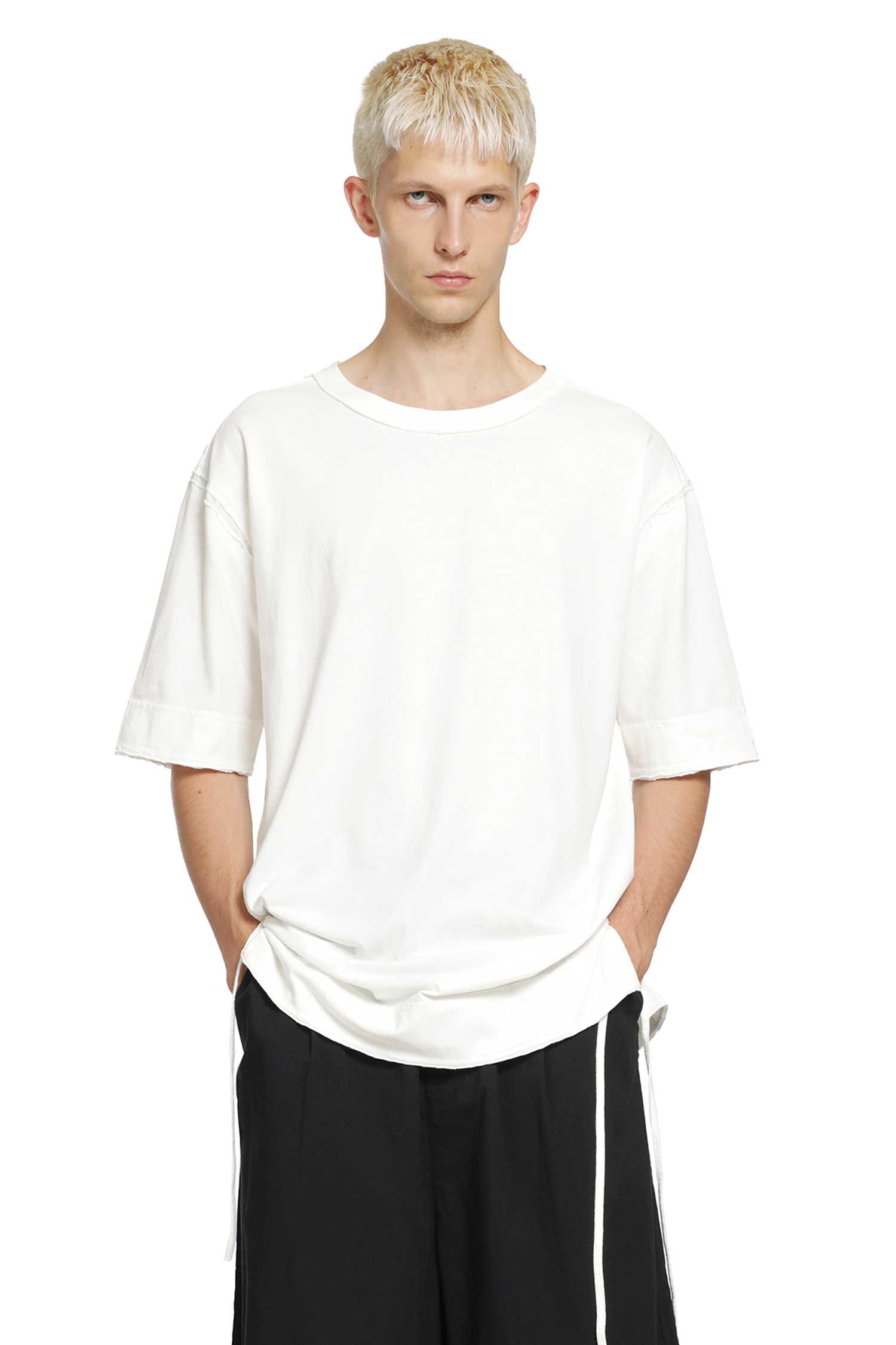 ANDREA YA AQOV Laces Regular Fit T-Shirt
