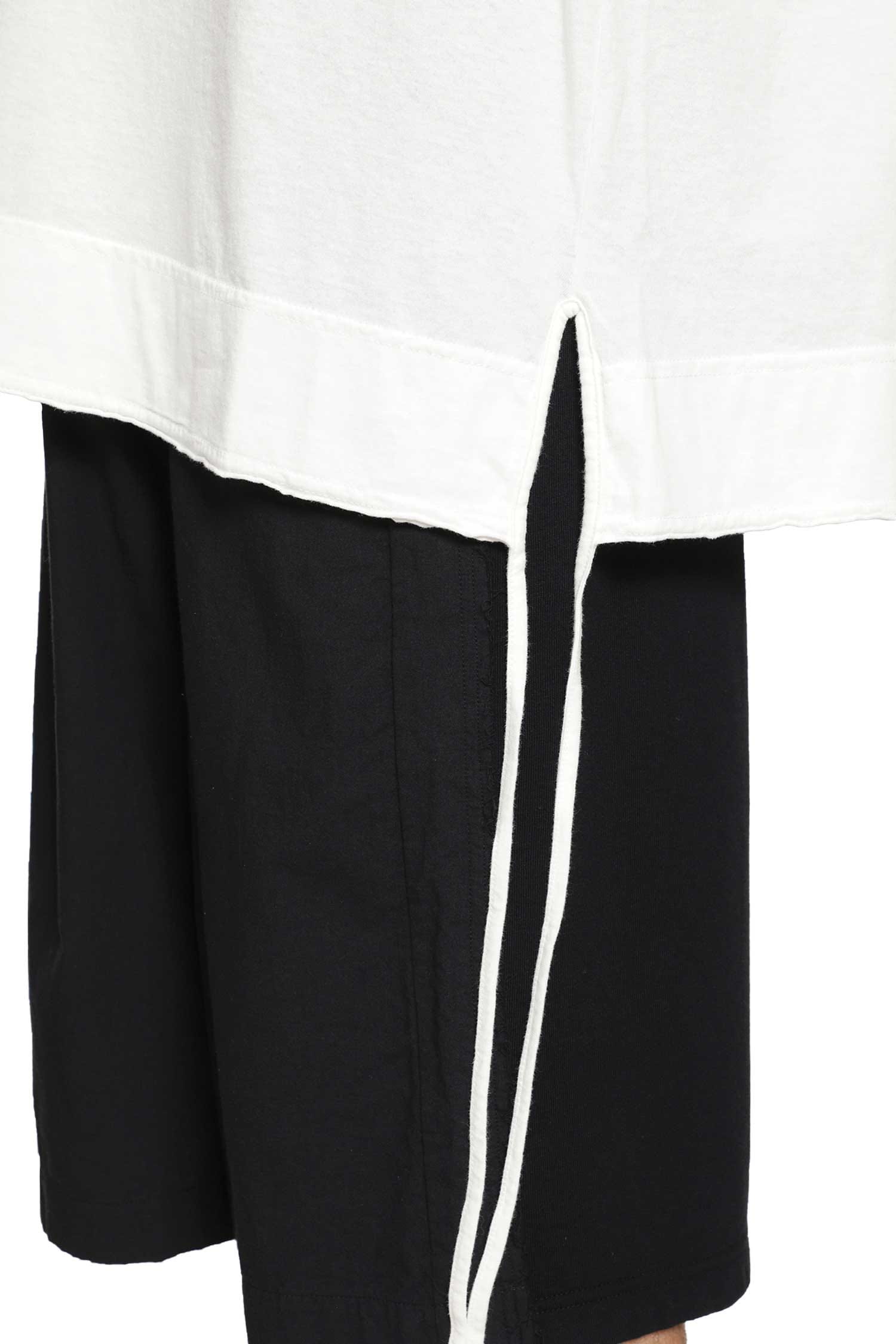 ANDREA YA AQOV Laces Regular Fit T-Shirt