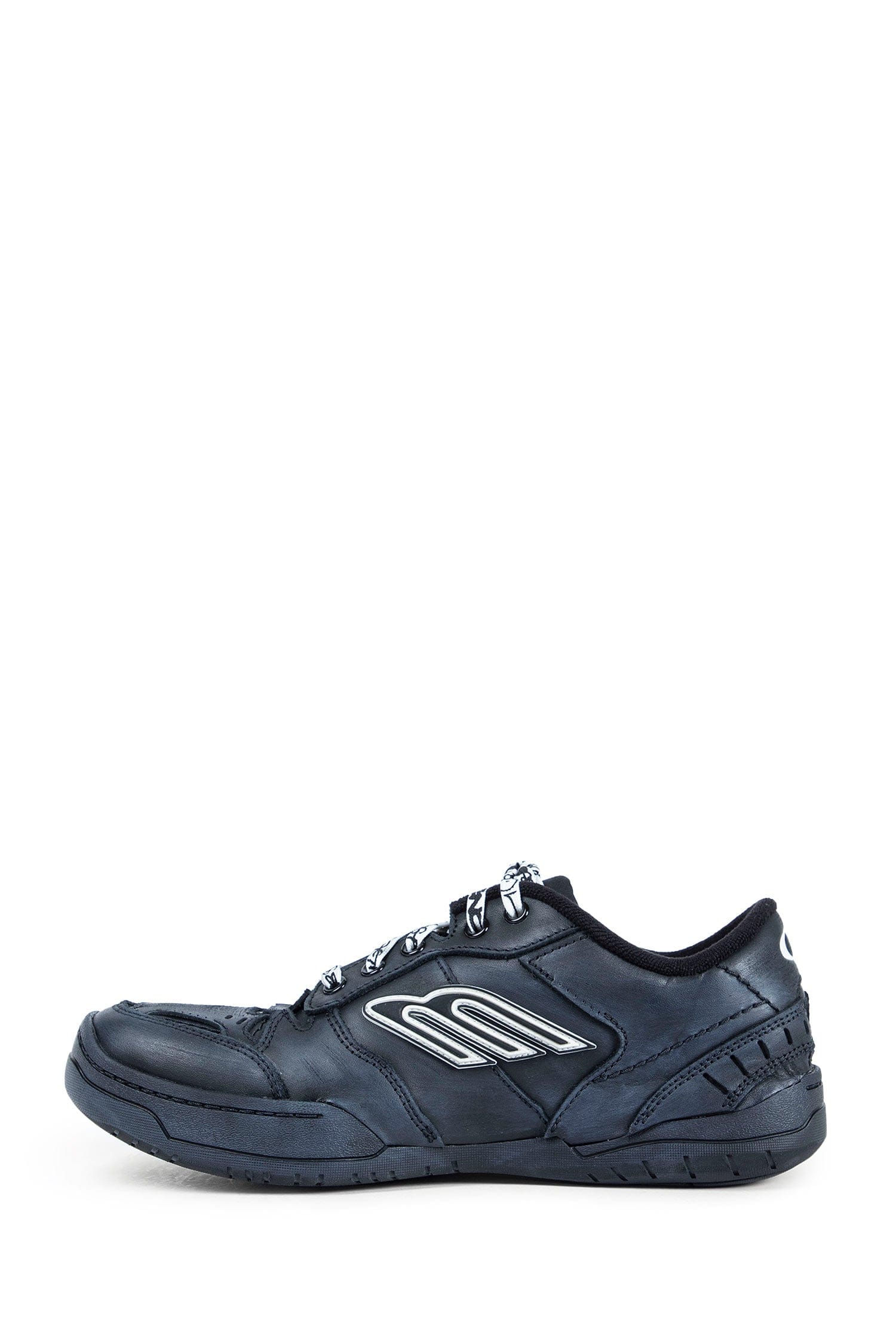Balenciaga Hamptons Worn-Out Sneakers
