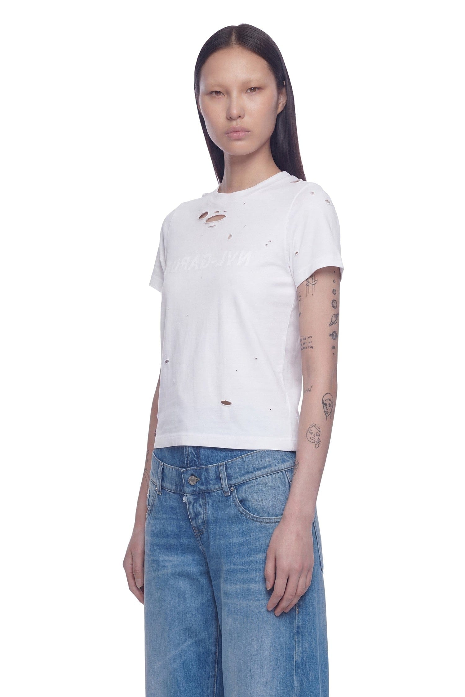 NVL GARDE Shrunken Logo Tee