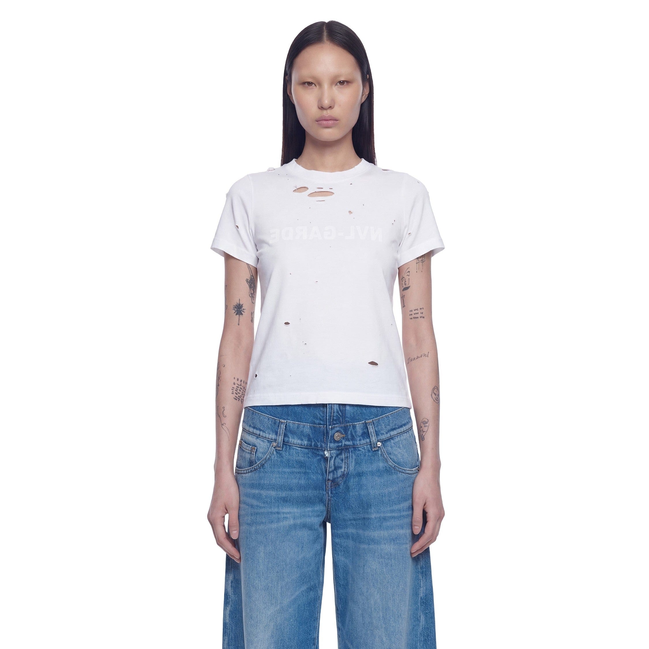 NVL GARDE Shrunken Logo Tee