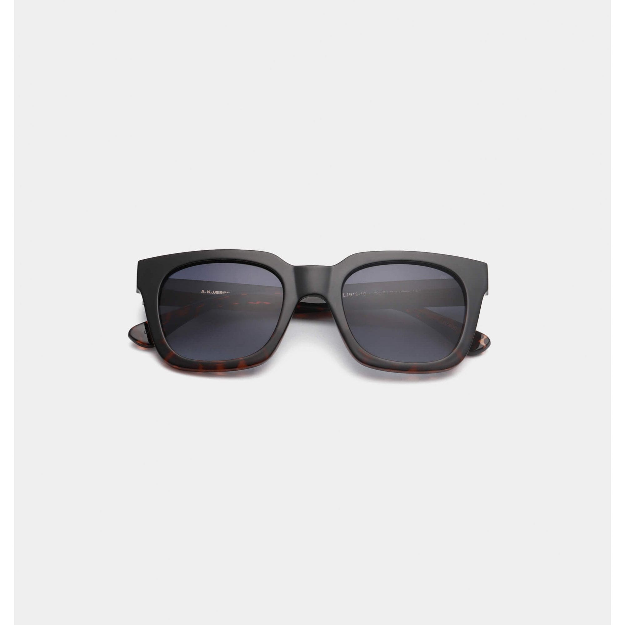 A. Kjaerbede Nancy Sunglasses - Black / Demi Tortoise