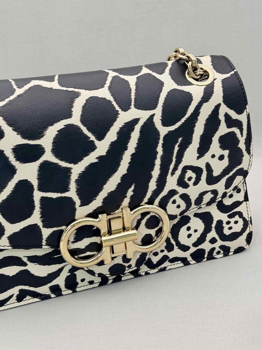 SALVATORE FERRAGAMO Gancini Black & White Shoulder Bag