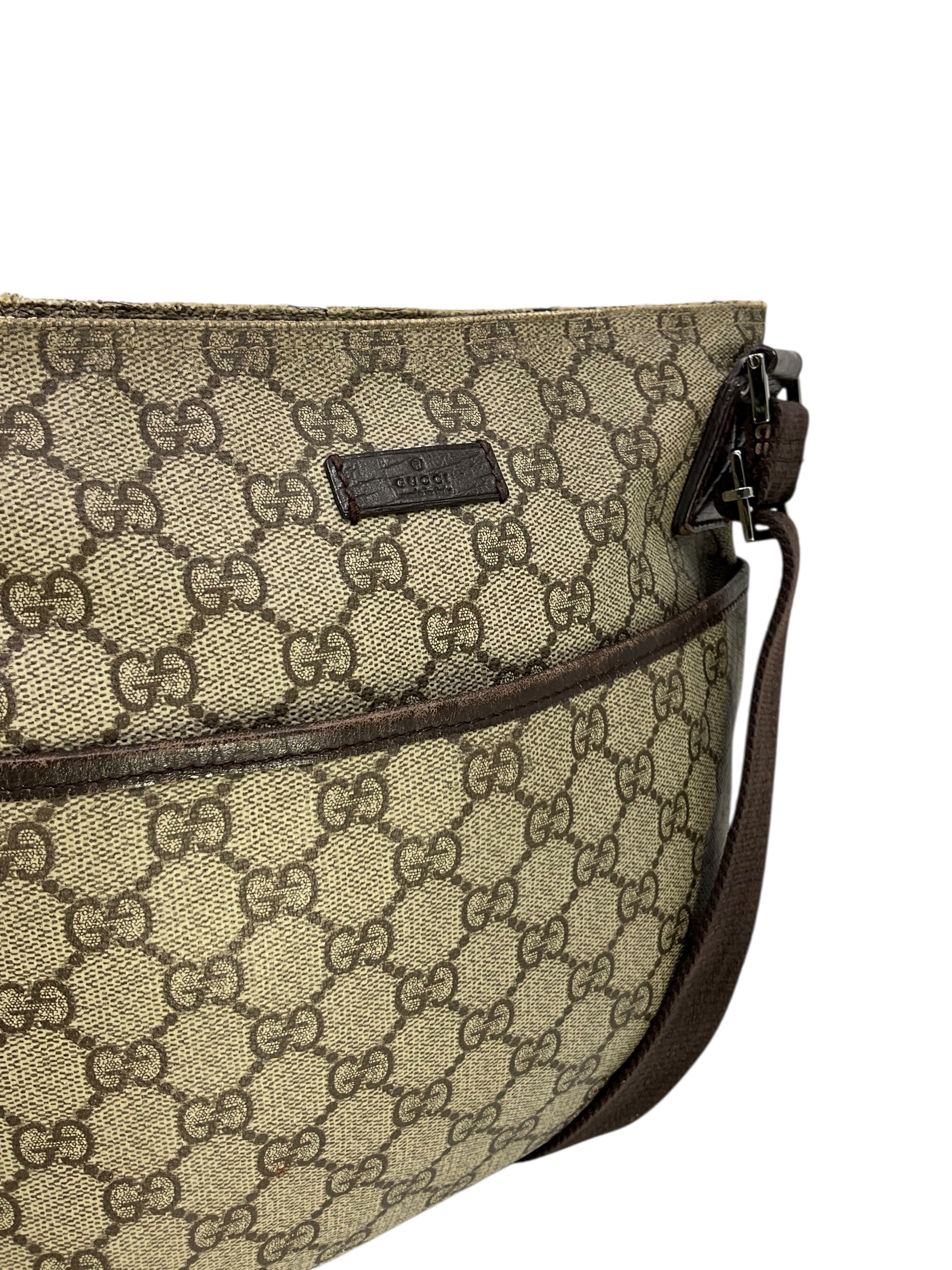 Gucci GG Supreme Monogram Canvas Flat Messenger Bag