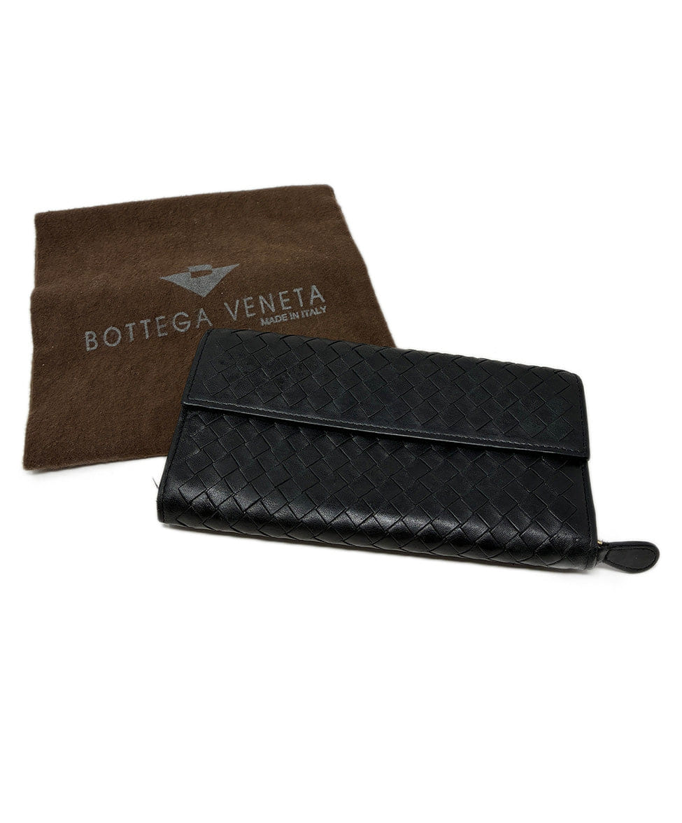 Bottega Veneta Black Intrecciato Leather Wallet