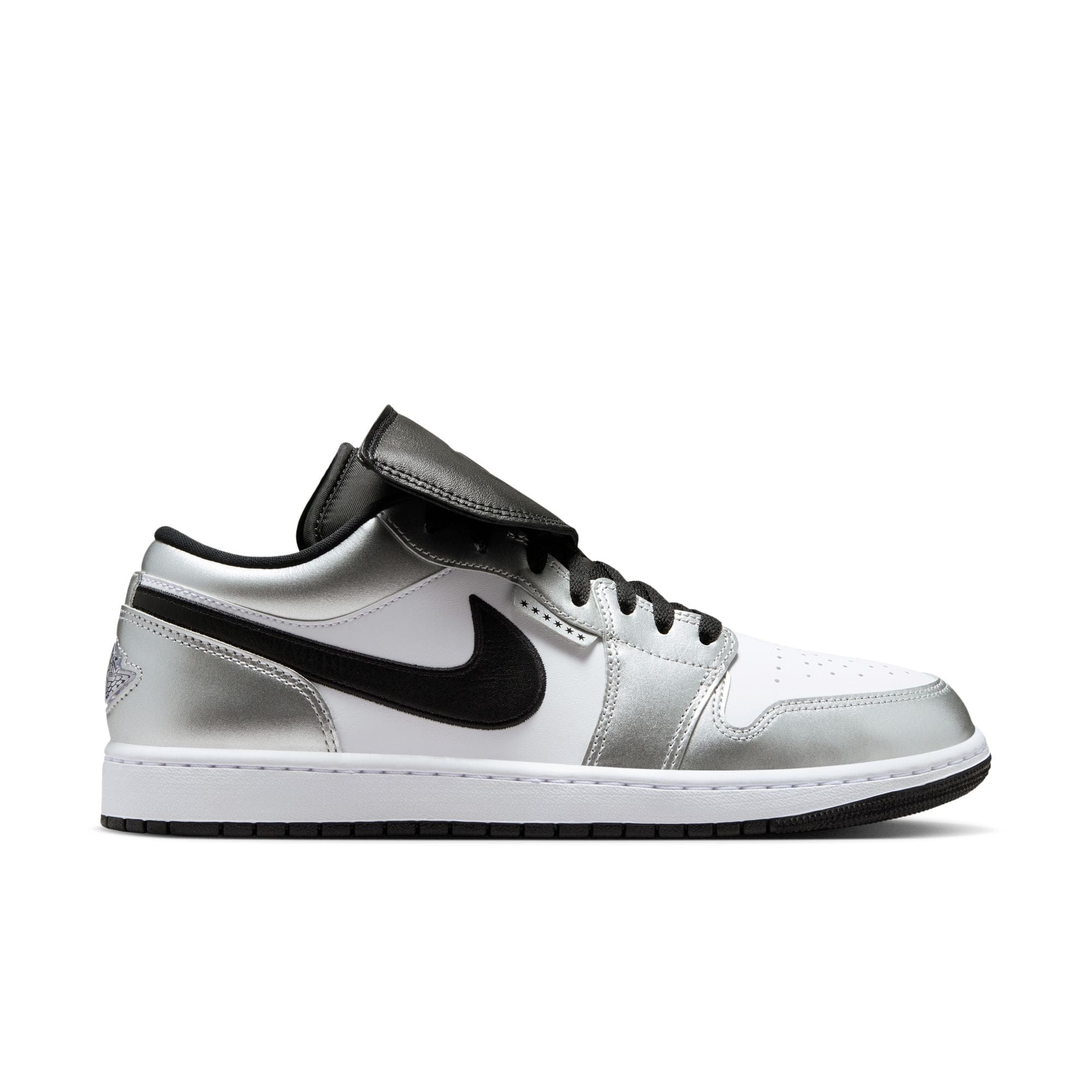 Air Jordan 1 Low SE Color: WHITE/BLACK-WHITE-METALLIC SILVER Style: IR2278-100