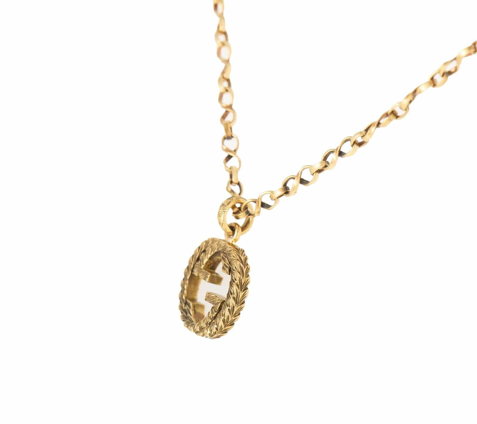Gucci Interlocking G Arabesque Pendant Necklace in 18K