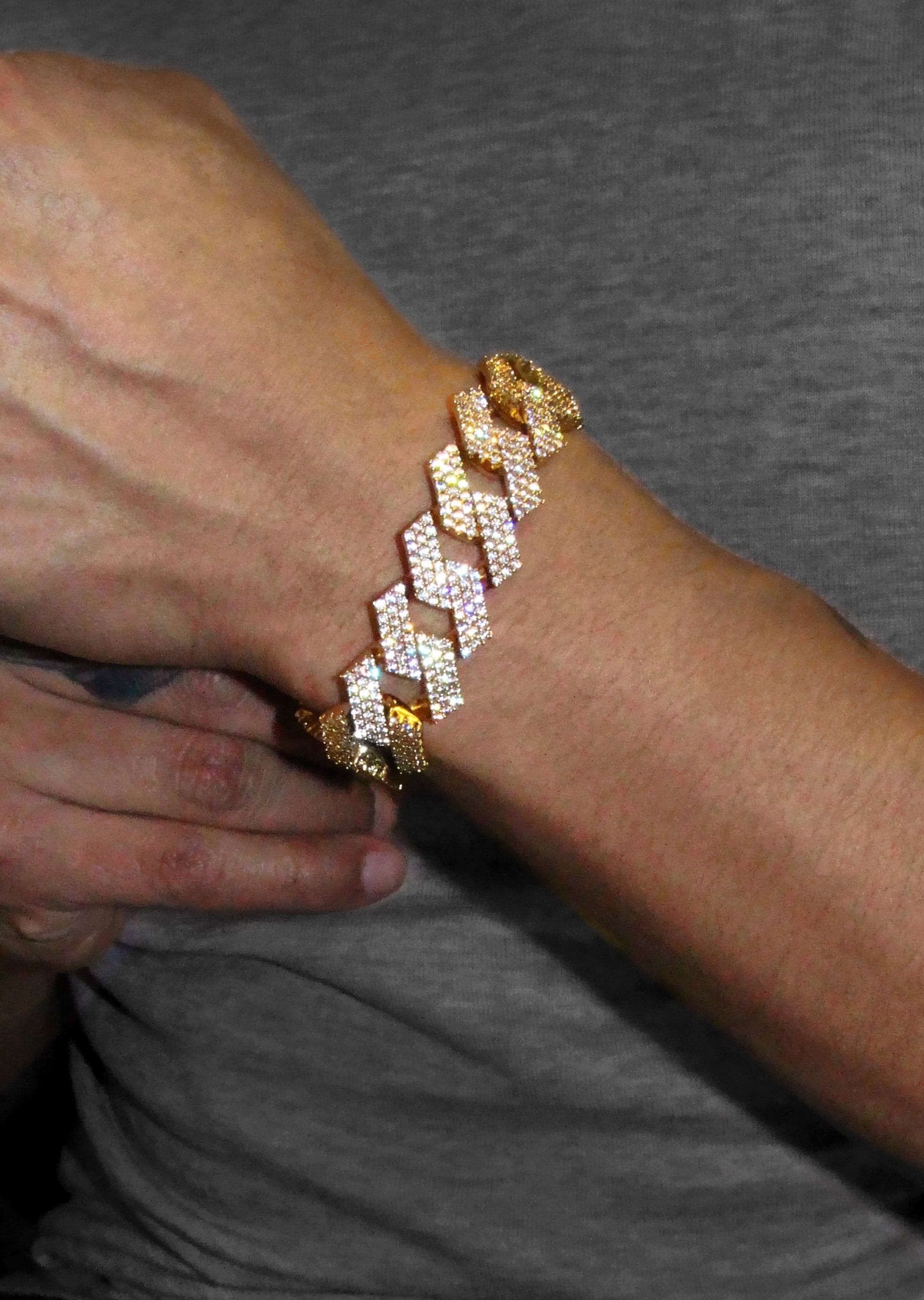 manufacturer 30 Iced Out Gold Plated Mens Prong Set Cuban Link Bracelet