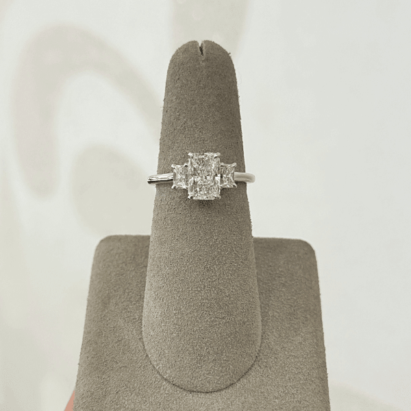 Moyer Collection 18k White Gold 1.50ct Radiant Three-Stone Diamond Complete Engagement Ring - 020673