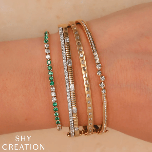 Shy Creation 14K Yellow Gold 1.25ctw Diamond & 1.99ctw Emerald Tennis Bracelet - SC55027750