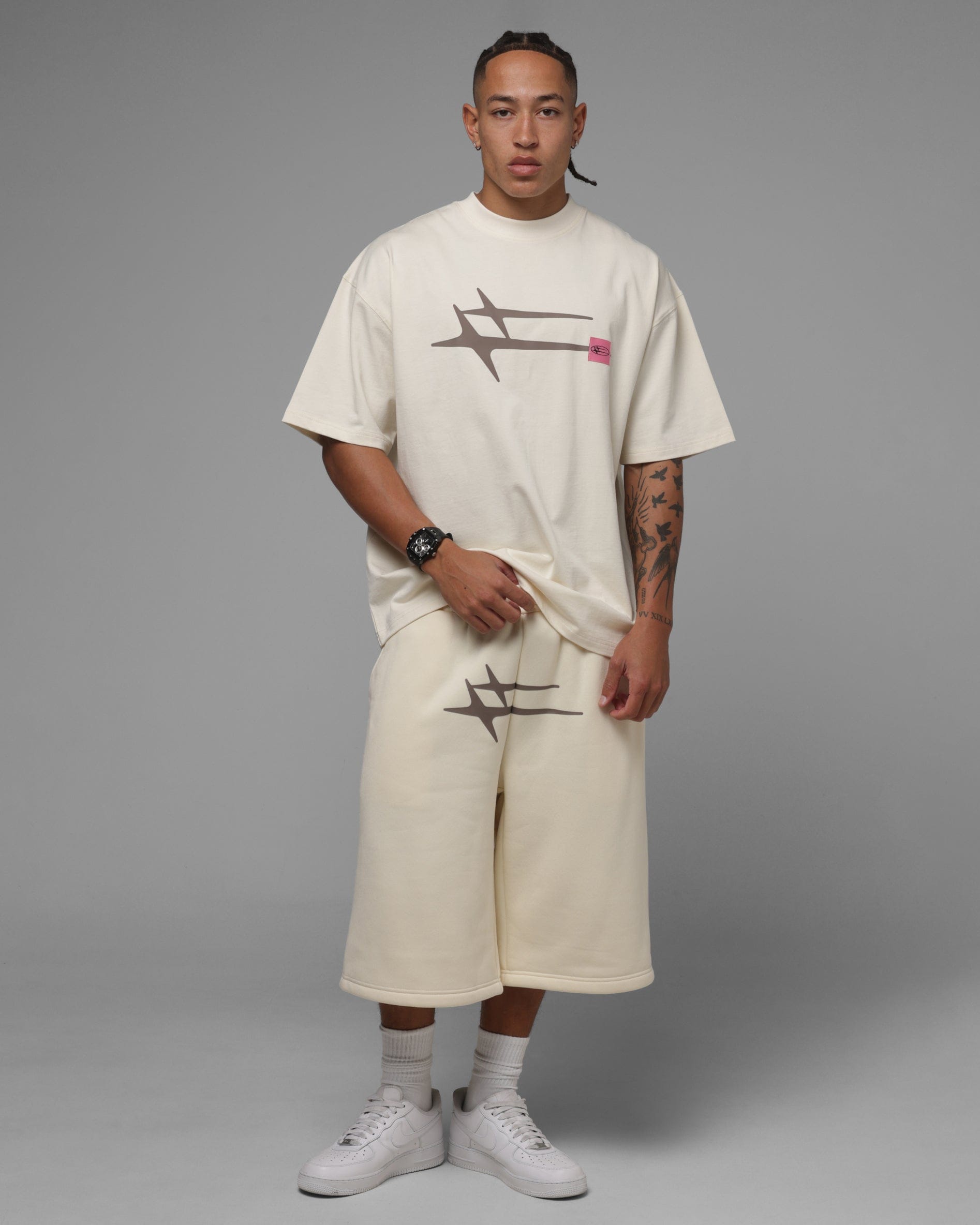 Loiter Hybrid Premium T-Shirt Beige