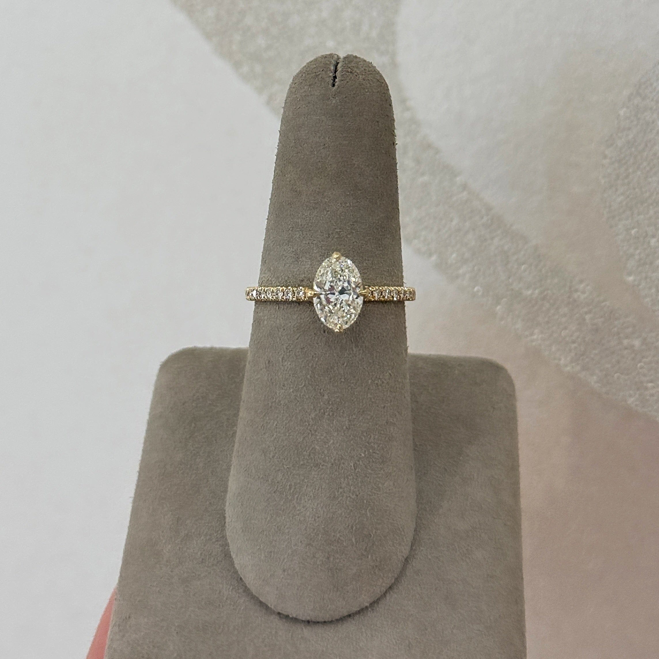 Moyer Collection 14K Yellow Gold 1.00ct Oval Diamond Complete Engagement Ring - 011302