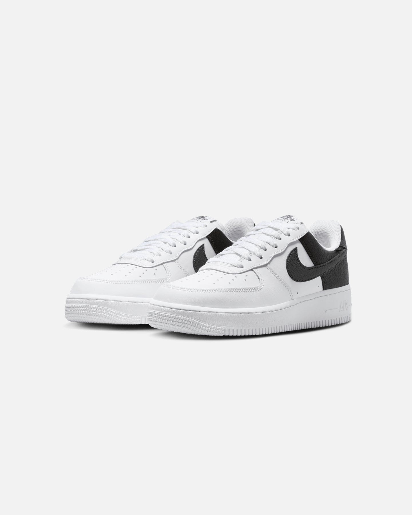 Nike Women's Air Force 1 '07 Black/White