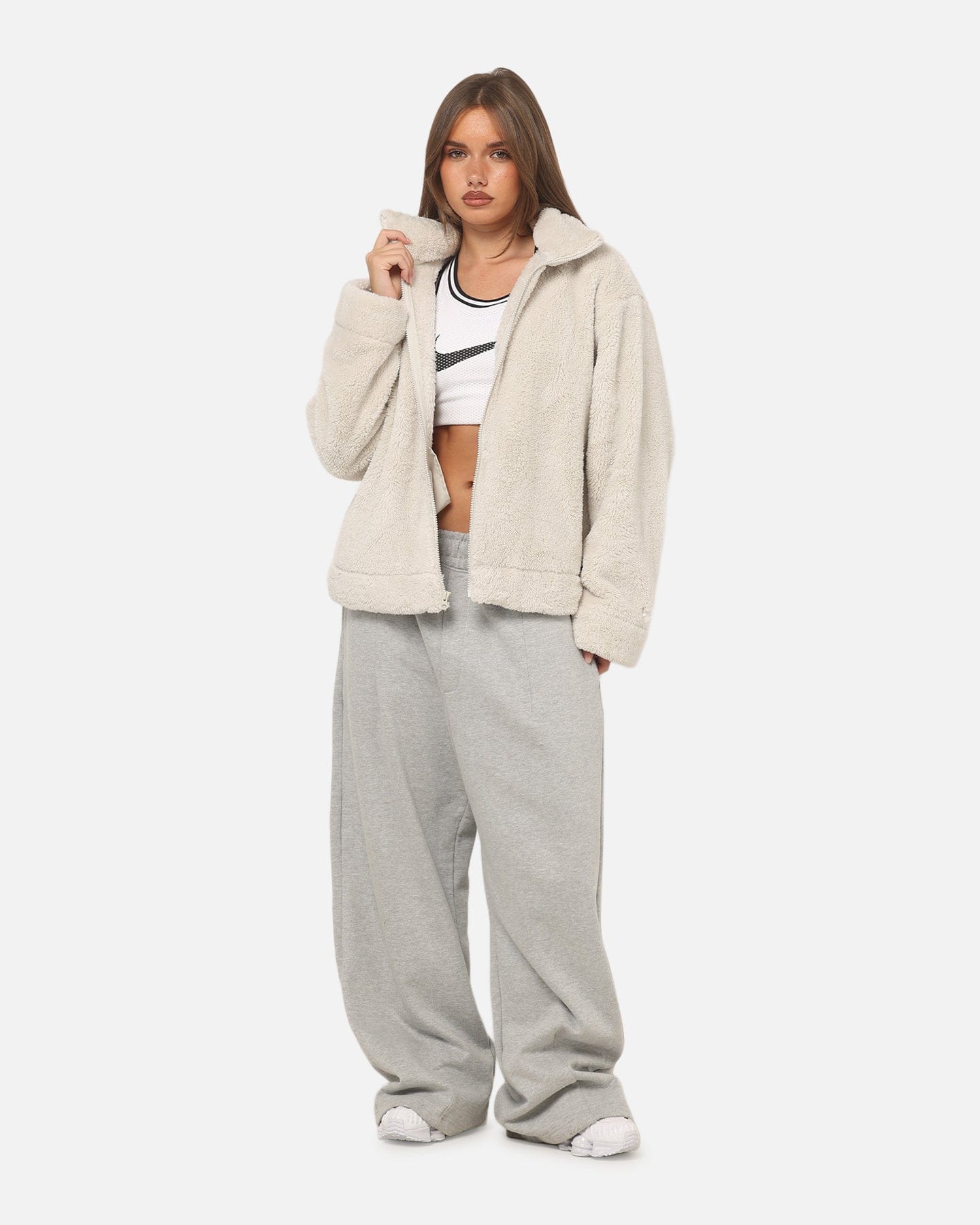 Nike Women's Sportswear Essential High-Pile Fleece Jacket Light Bone