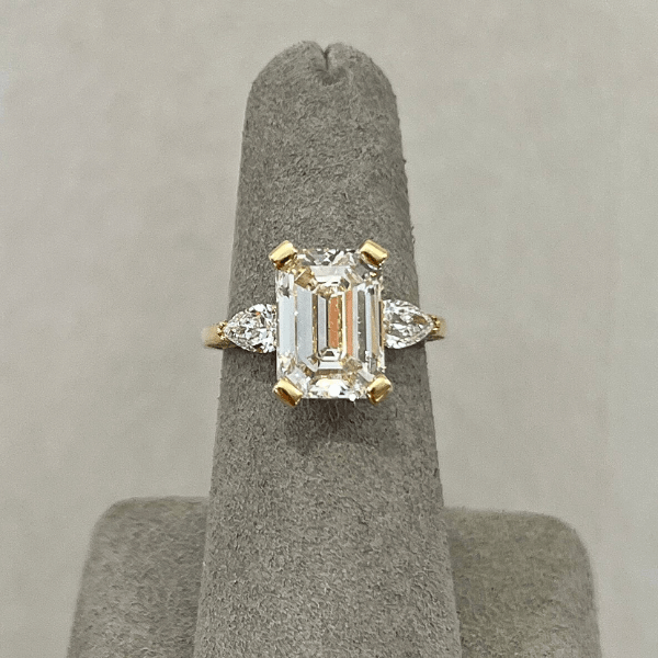 Moyer Collection 18K Yellow Gold 4.48ct Emerald Cut Complete Engagement Ring - 030439