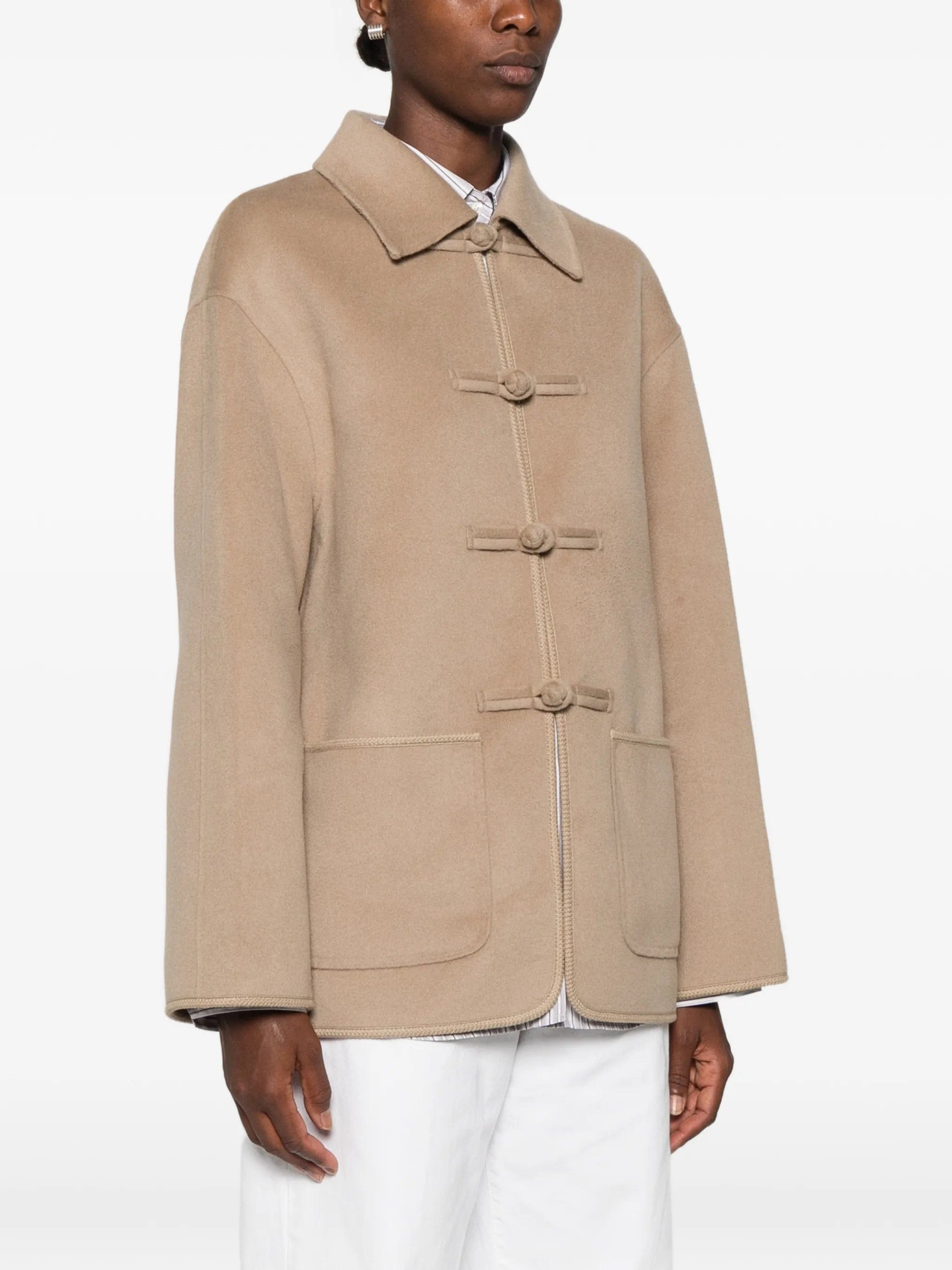 Róhe mandarin-fastening jacket
