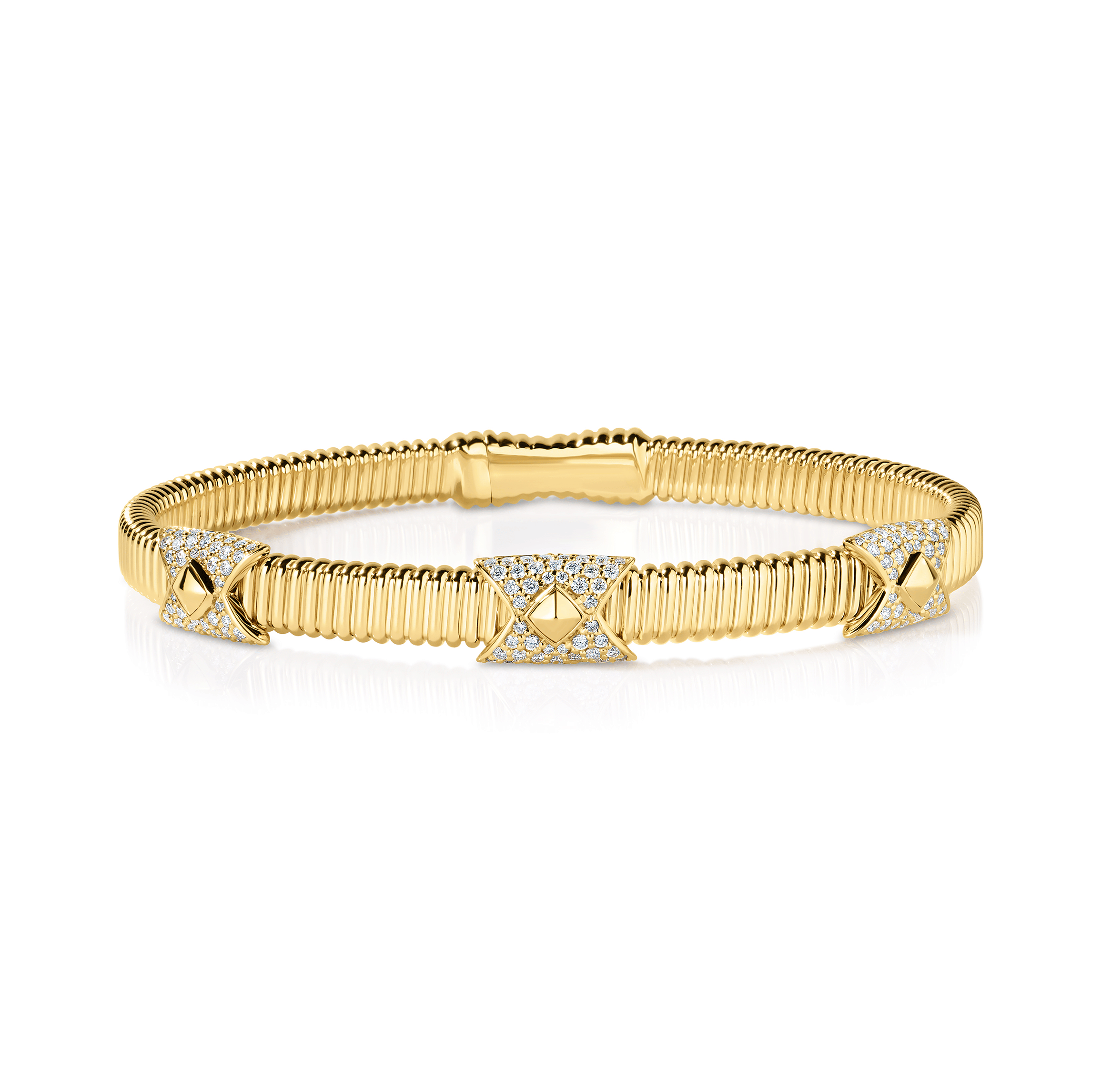 Sabel Collection Yellow Gold Pavé Diamond Station Ribbed Bangle
