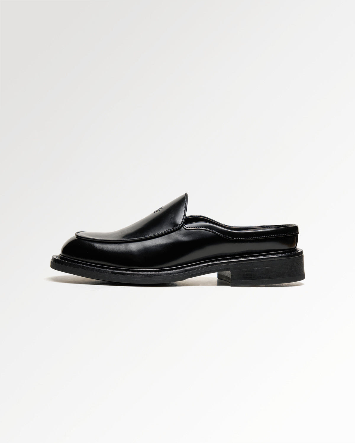 Trend Maven Square Mule Polido Black
