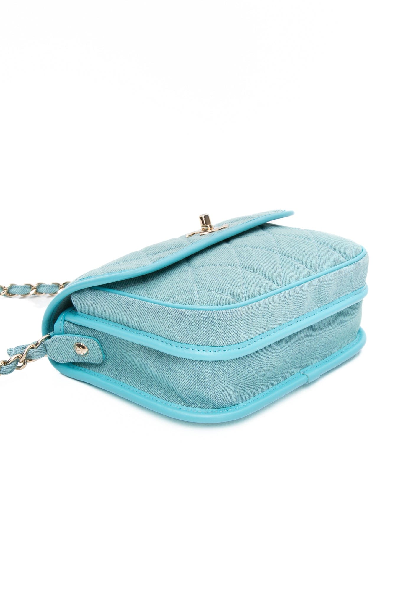 CHANEL Blue Denim CC Quilted Small Messenger Flap Crossbody Bag