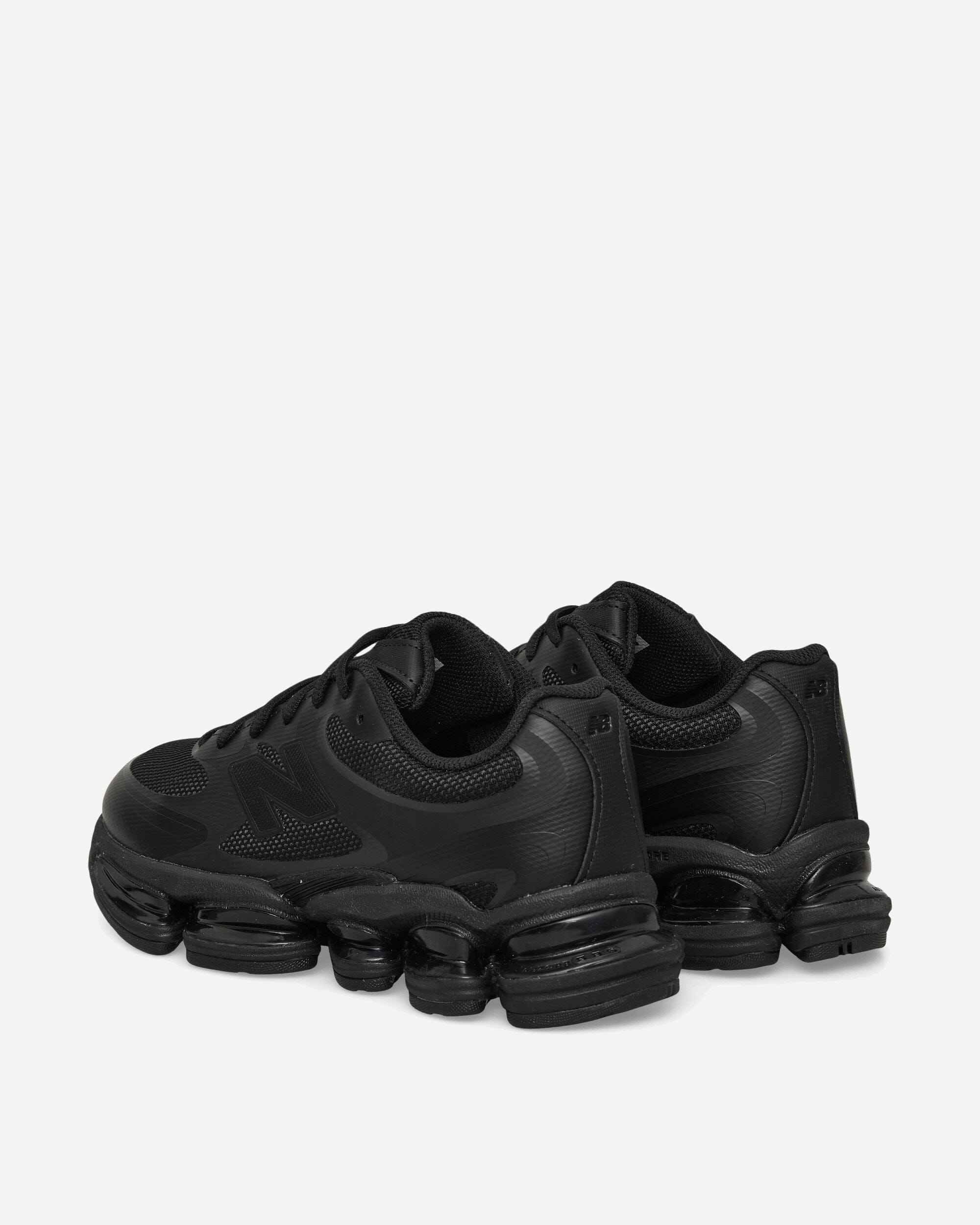 New Balance ABZORB 2000 Sneakers Black / White