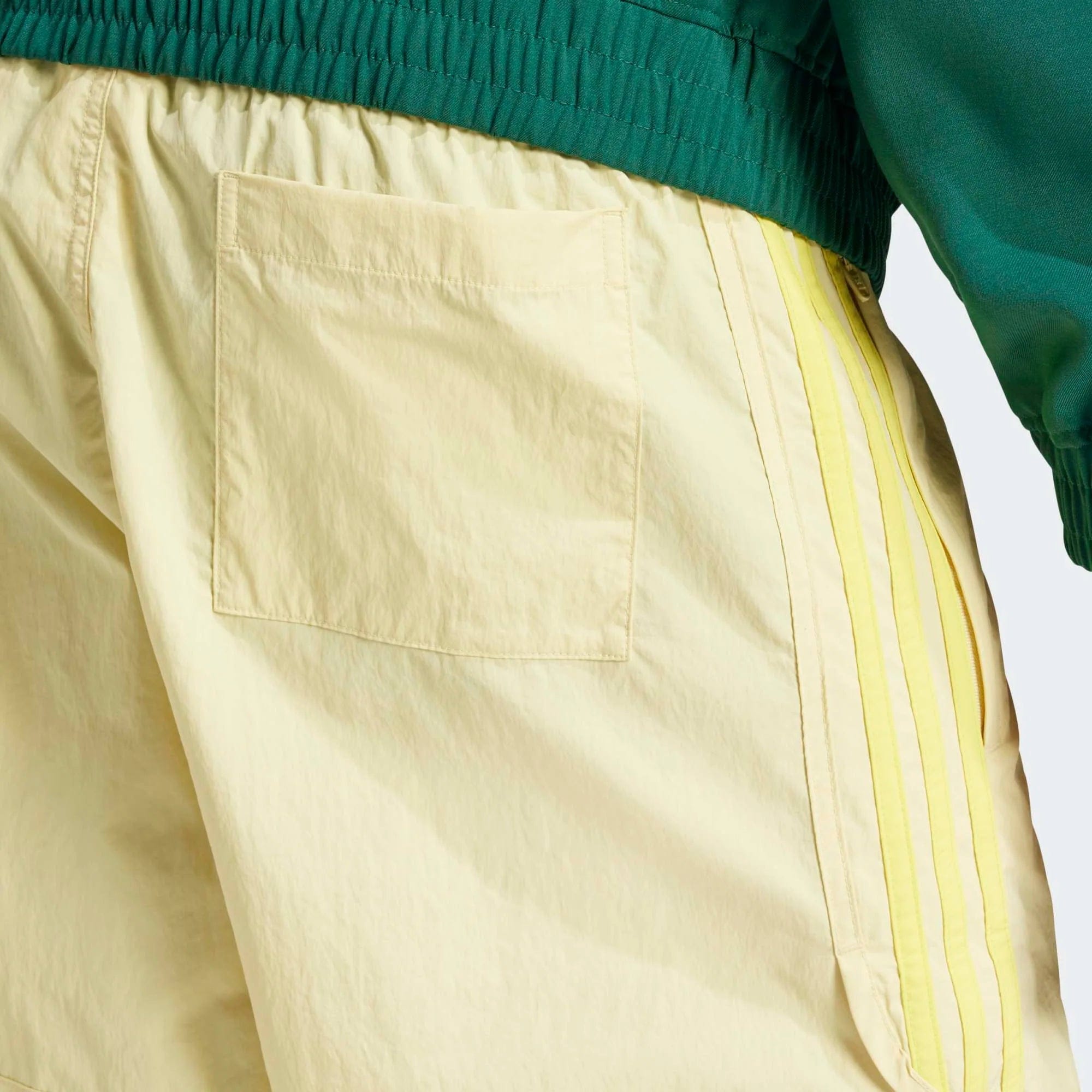 Adidas Originals Classics Sprinter Shorts - Powder Yellow / Pure Sulfur