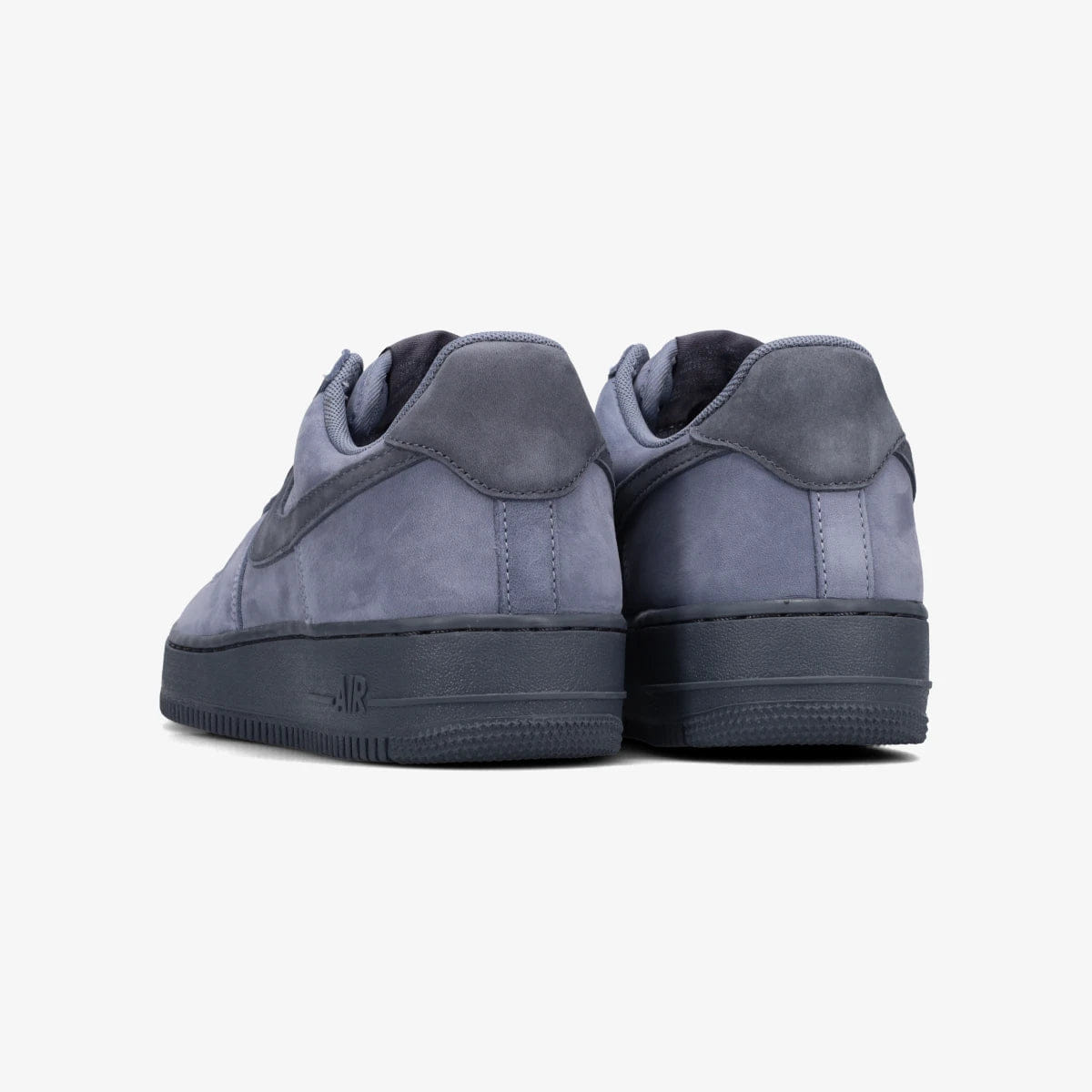 NIKE AIR FORCE 1 LOW RETRO PREMIUM QS