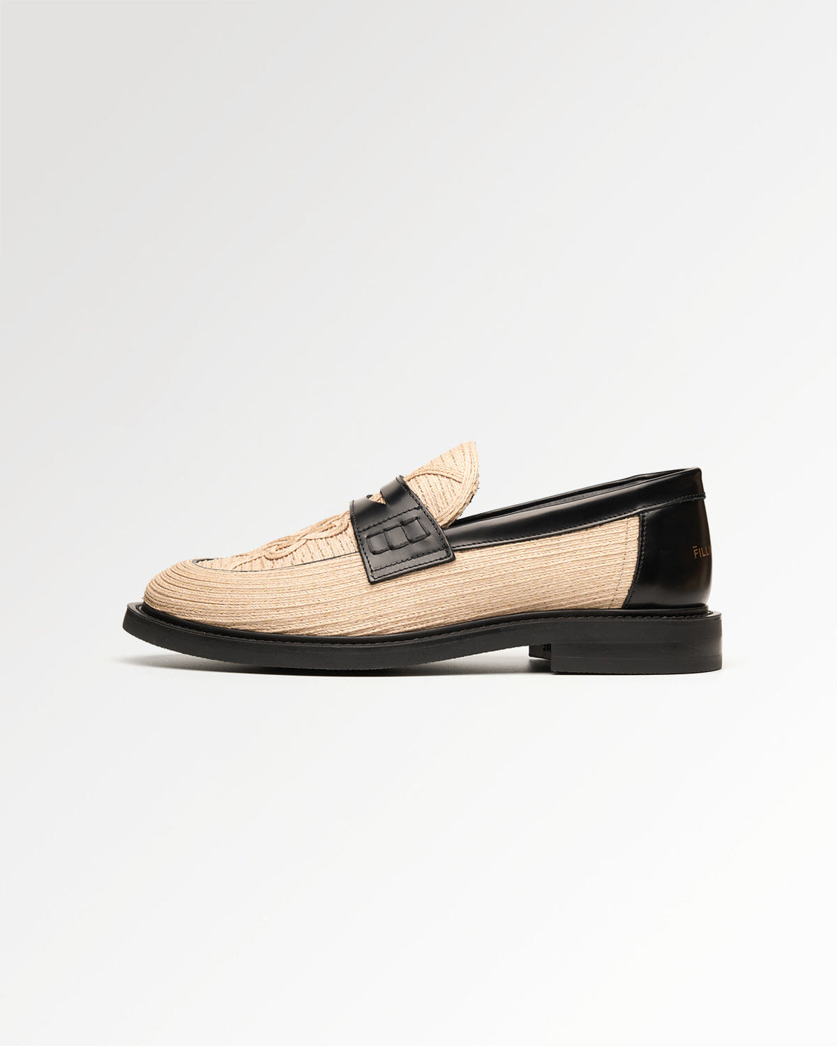 Entry Luxury Loafer Solid Raffia Natural