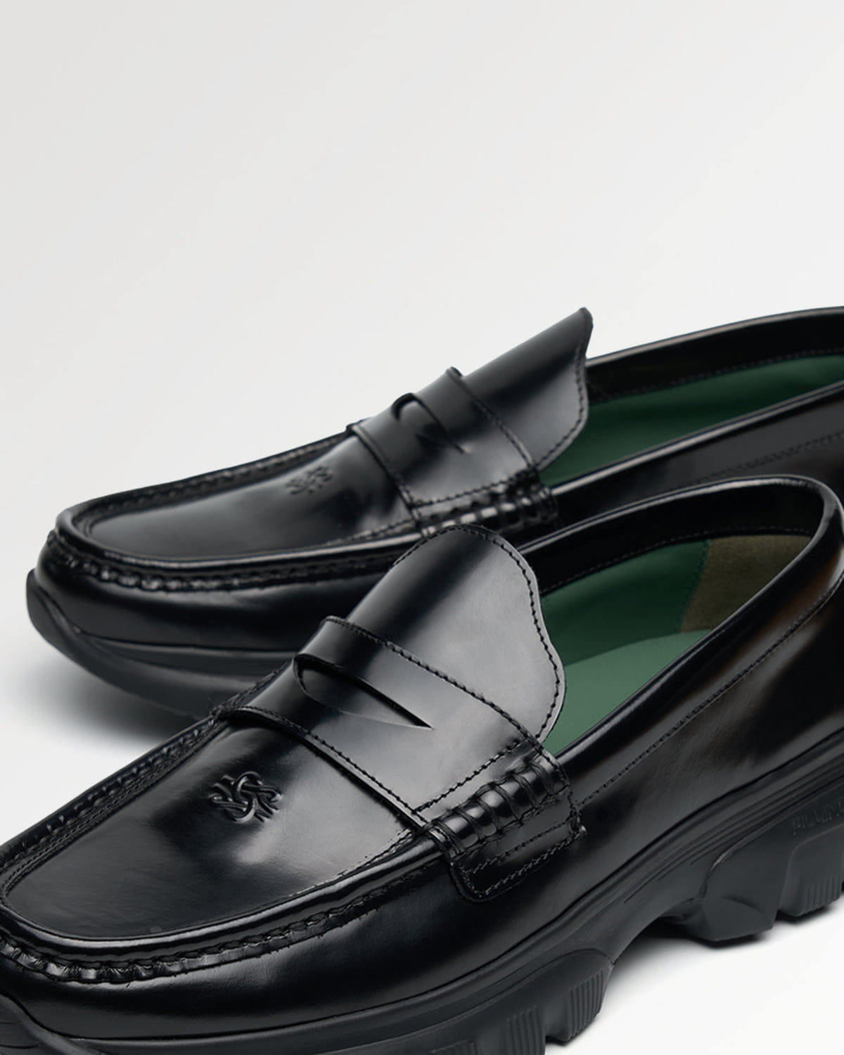 Entry Luxury Hybrid Loafer Polido Black