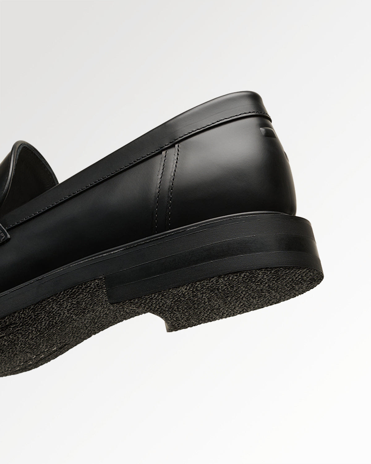 Entry Luxury Loafer Polido Minimum Matte Black