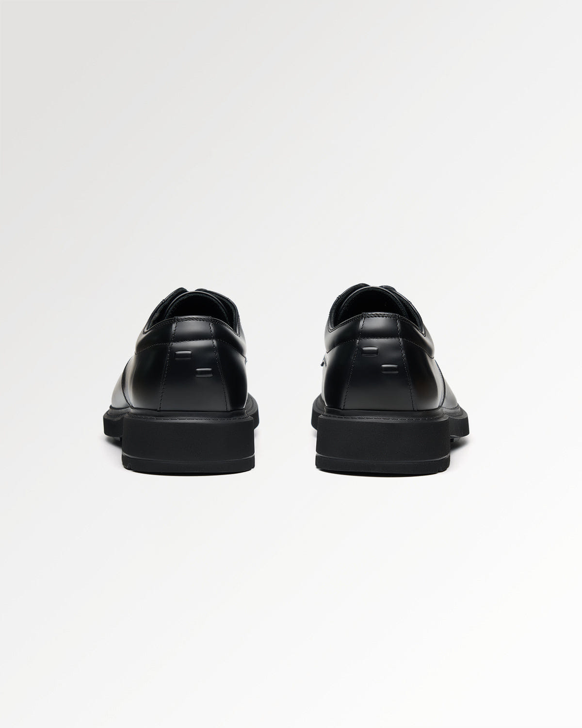 Visionary Clean Derby Polido Black