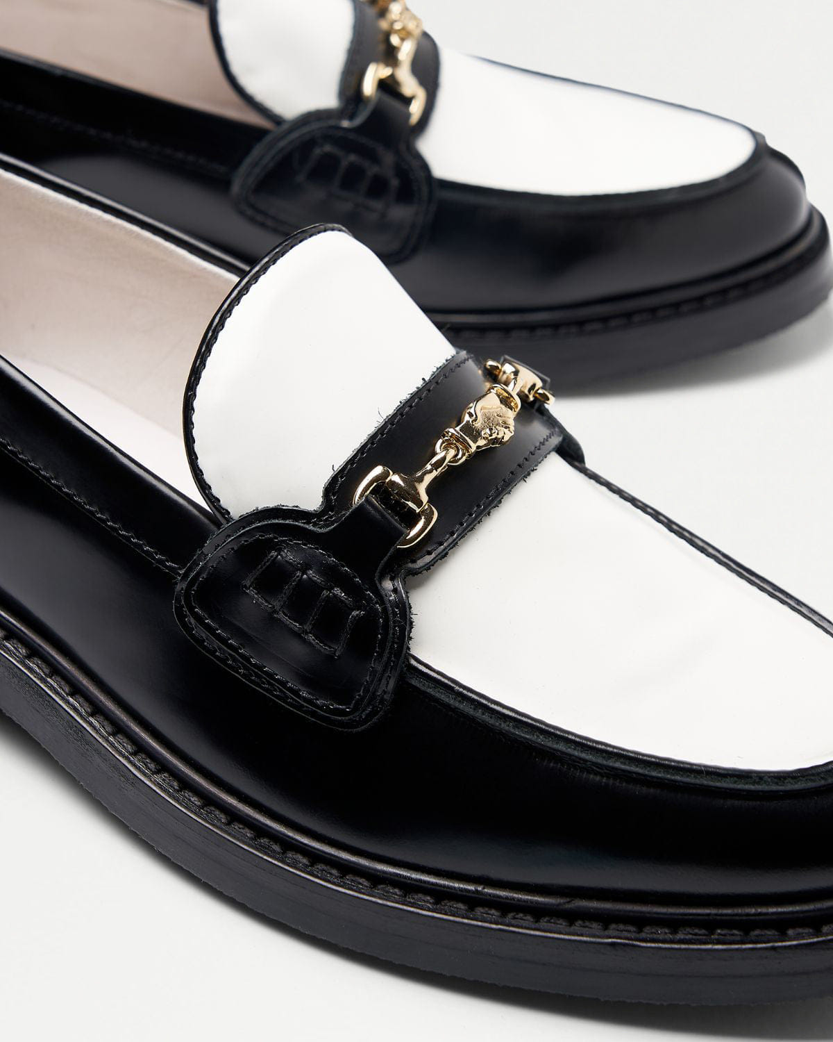 Visionary Loafer Polido White / Black