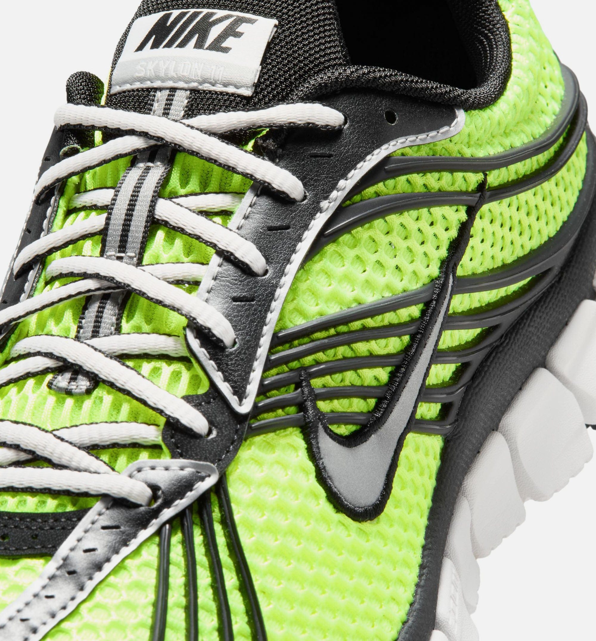 Nike Zoom Skylon 11 Mens Running Shoe - Volt/Metallic Silver/Black/Light Smoke Grey