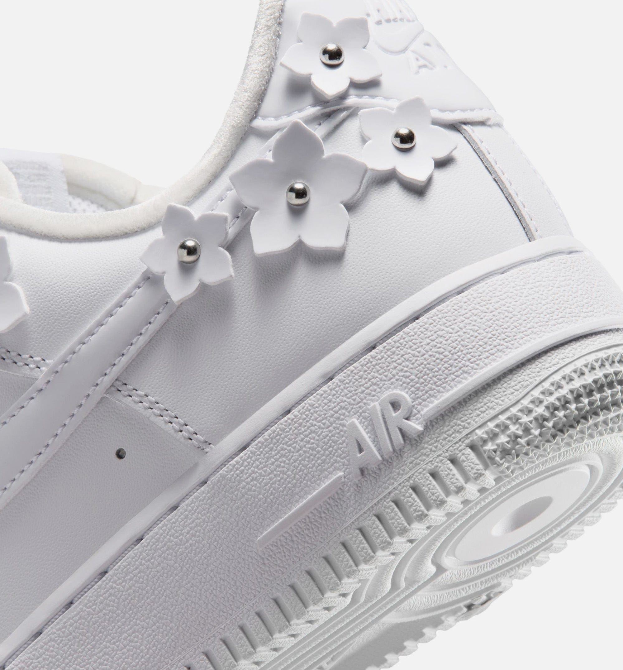 Nike Air Force 1'07 Florette Womens Lifestyle Shoe - White/Wolf Grey/Metallic Silver/White