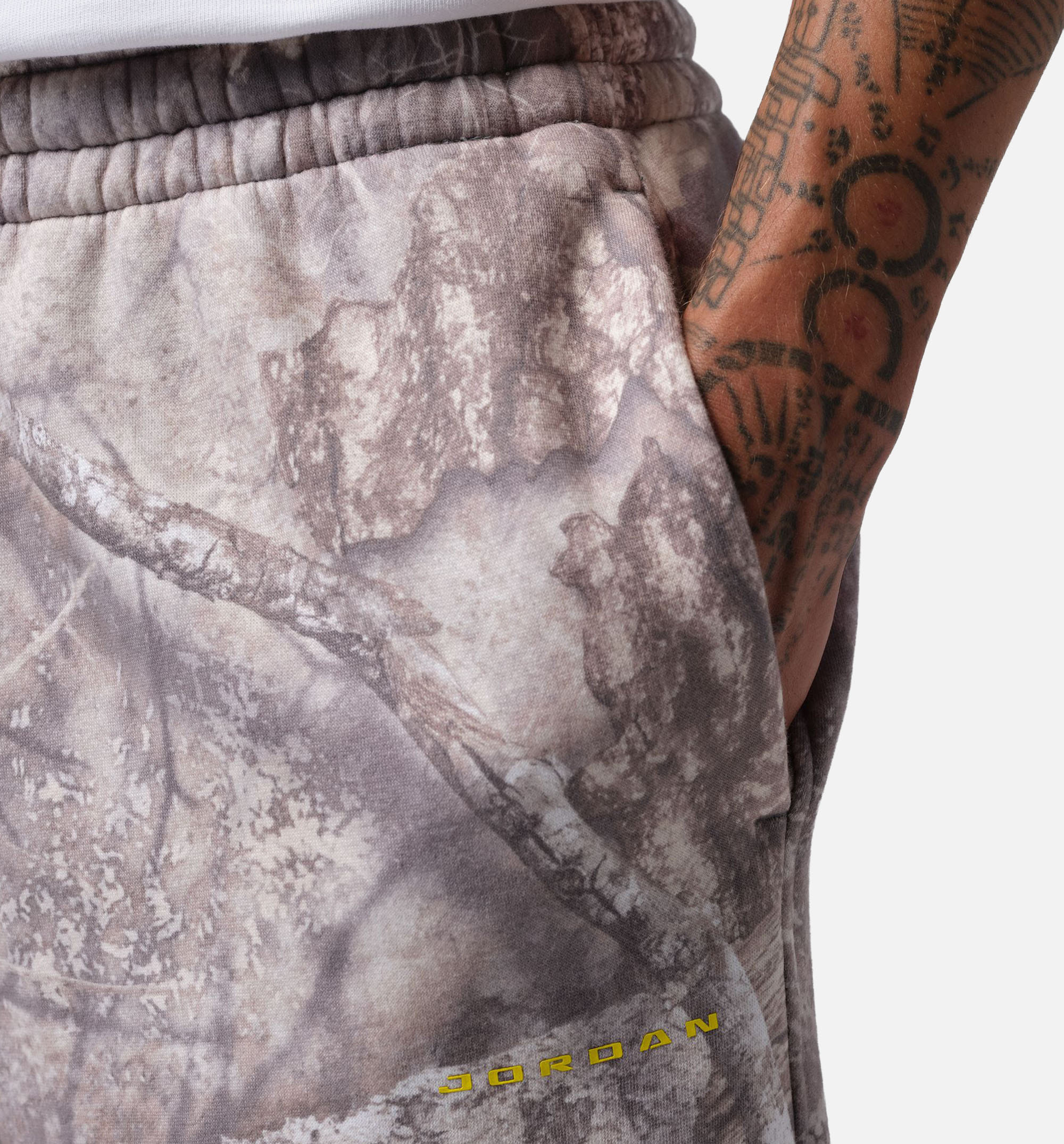 Air Jordan Brooklyn RealTree Open Hem Mens Pants - White/Bright Citron
