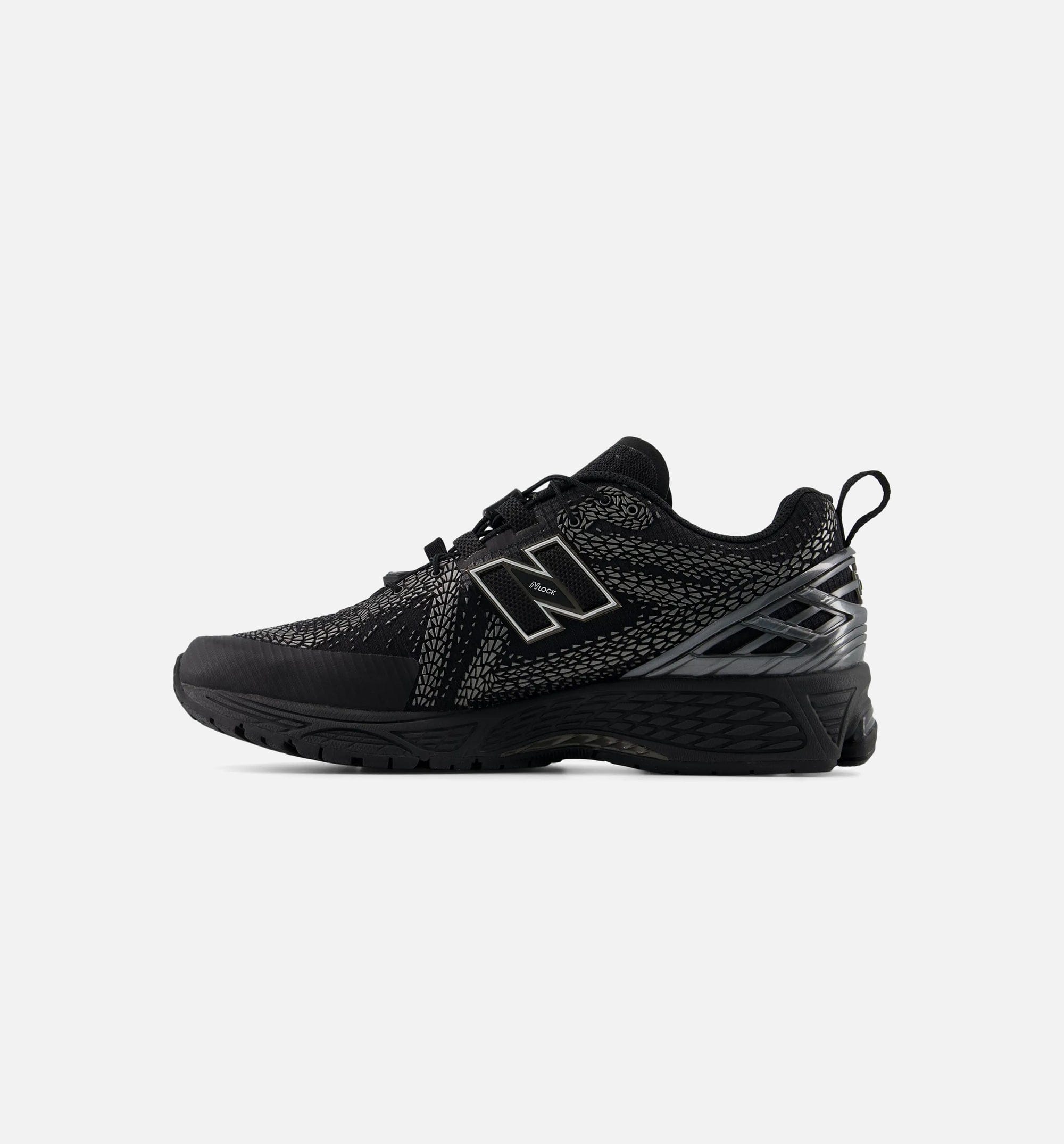 New Balance 1906F Mens Lifestyle Shoe - Black/Alkaline Green