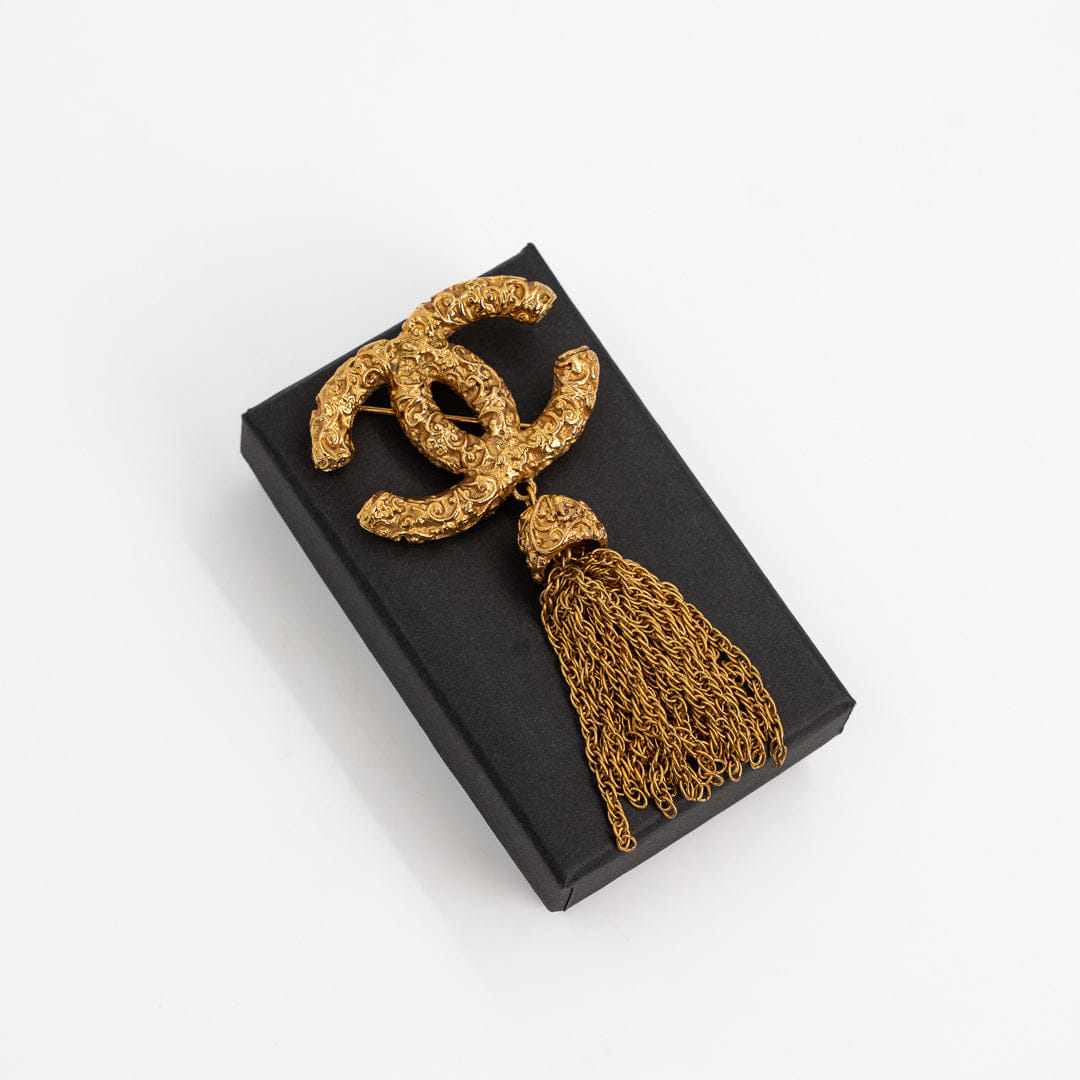 Chanel Vintage Tassel Brooch in Gold Tone Metal