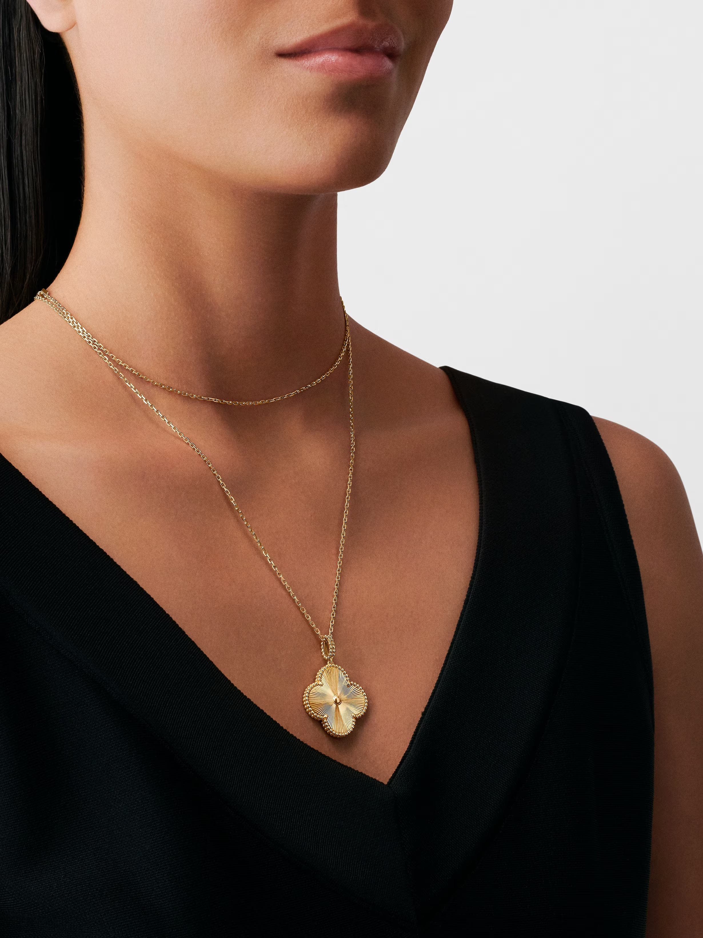 Van Cleef & Arpels Magic Alhambra Long Necklace with 1 Motif in Guilloché Yellow Gold