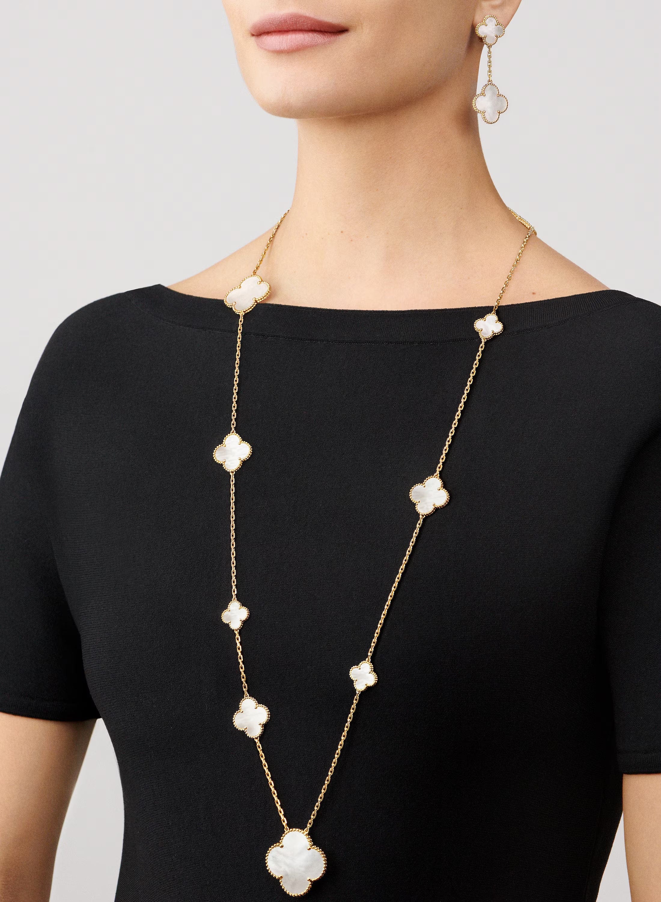 Van Cleef & Arpels Magic Alhambra Long Necklace 11 Motifs in 18K Yellow Gold with Mother-of-Pearl