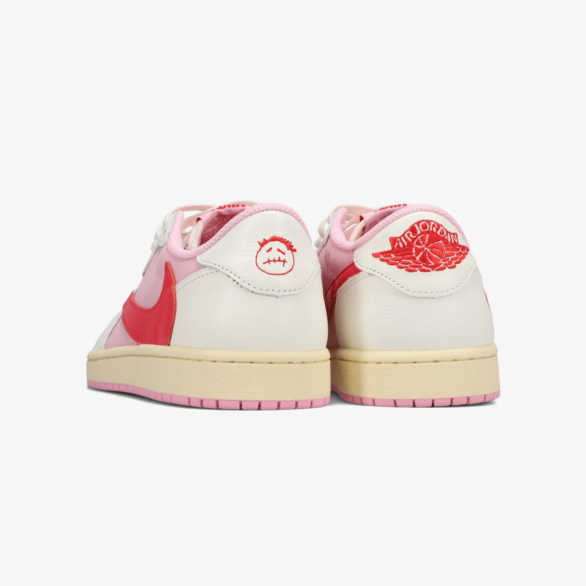 NIKE AIR JORDAN 1 LOW OG SP × TRAVIS SCOTT