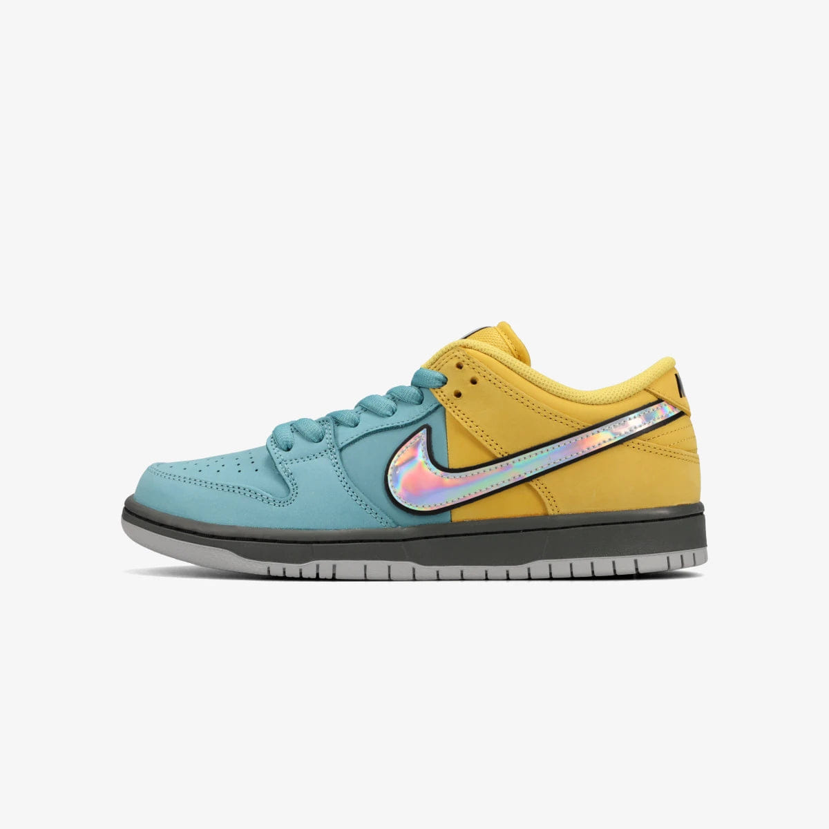 NIKE SB DUNK LOW PRO