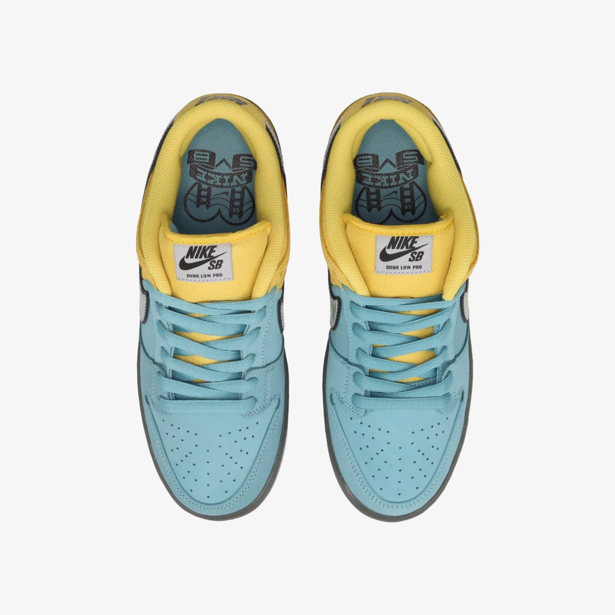 NIKE SB DUNK LOW PRO