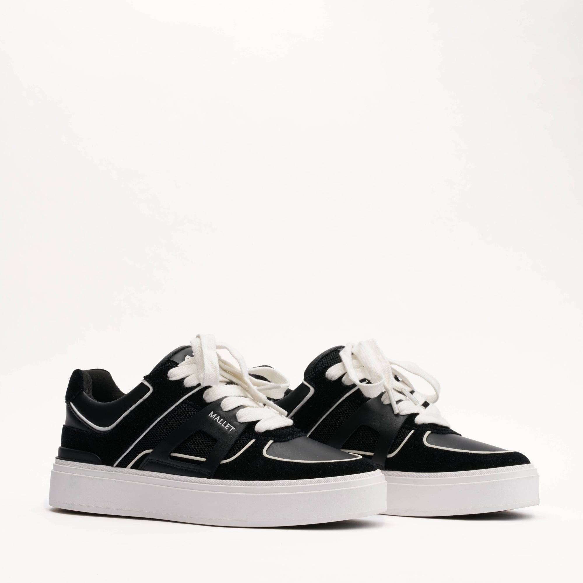 Mallet London MALLET Fenchurch Men's Black White Leather Trainers