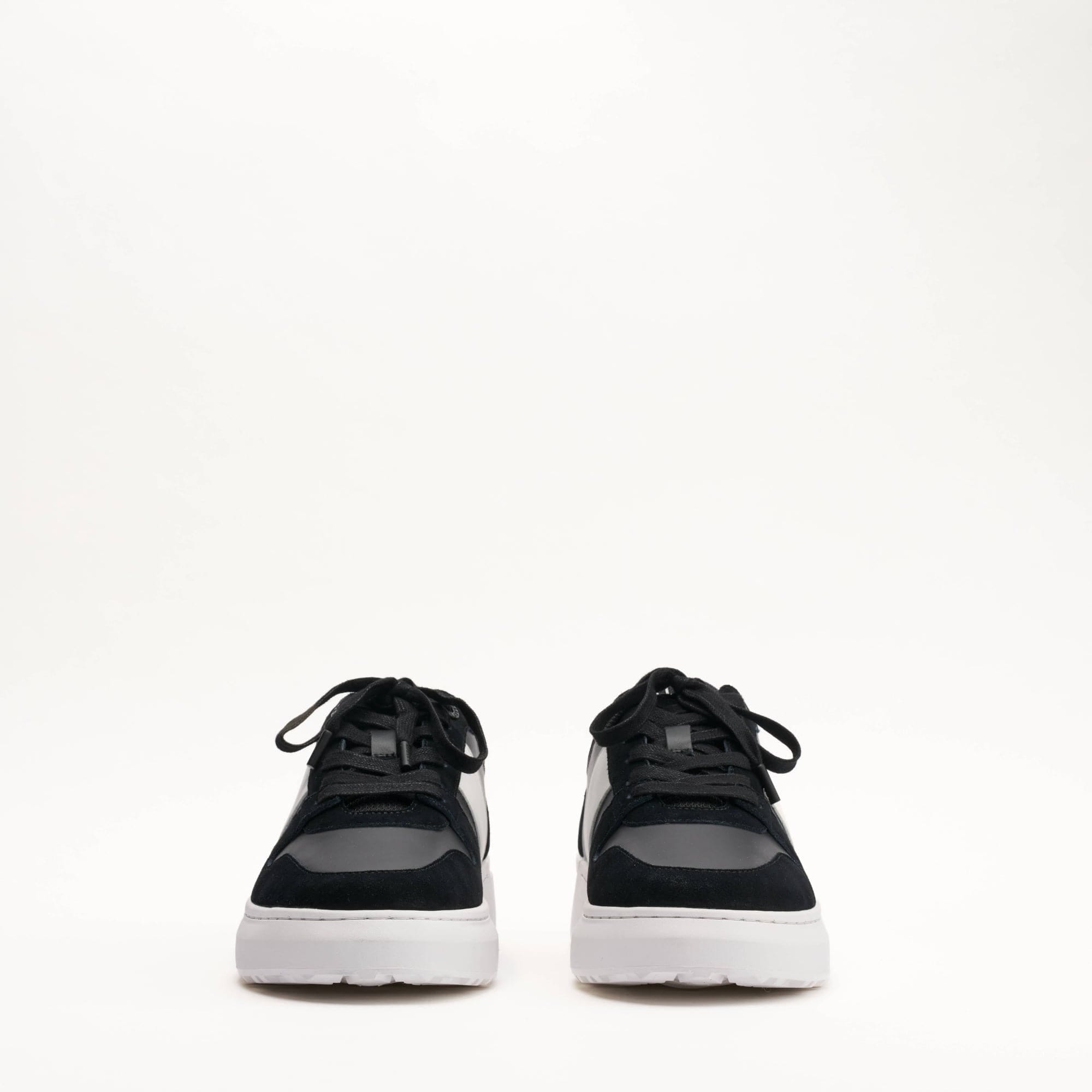 Mallet London MALLET Hoxton Lite Men's Black White Leather Trainers