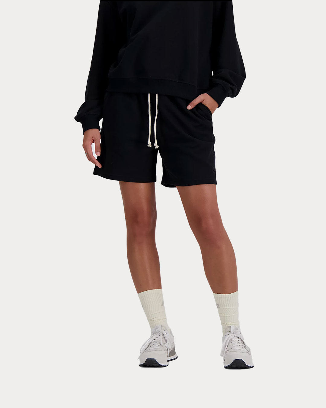 New Balance WMNS New Balance Athletics French Terry Shorts - Black